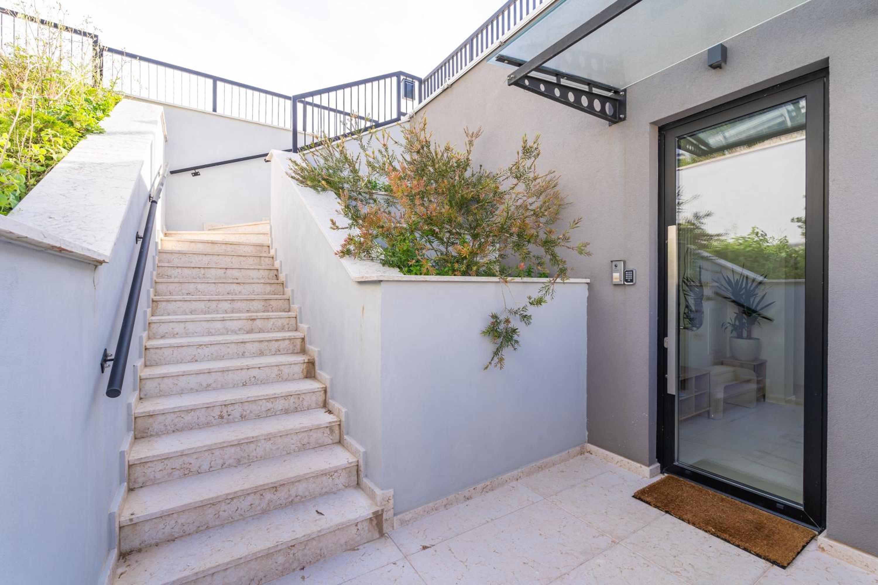 Luxury seaview apartment Alenka