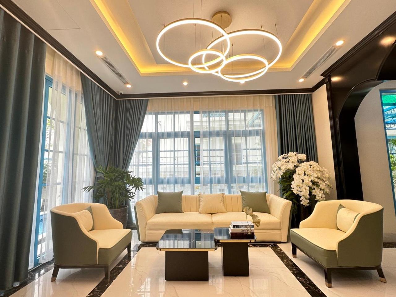 Villa Hạ Long Gần Biển