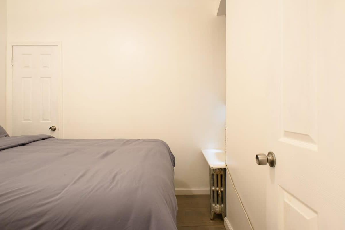 428-2E Newly furnished 2BR Prime Midtown sleeps 5