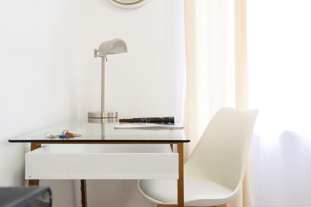 428-2E Newly furnished 2BR Prime Midtown sleeps 5