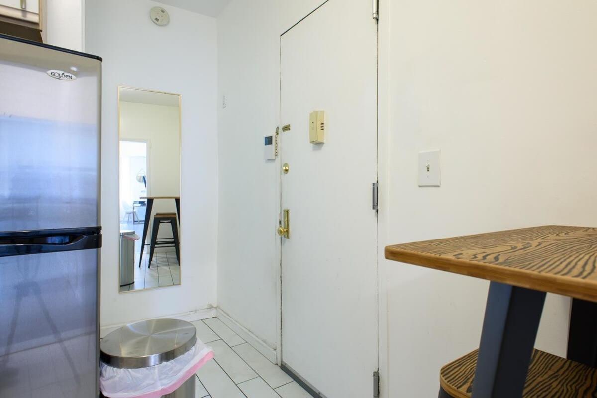 428-2E Newly furnished 2BR Prime Midtown sleeps 5