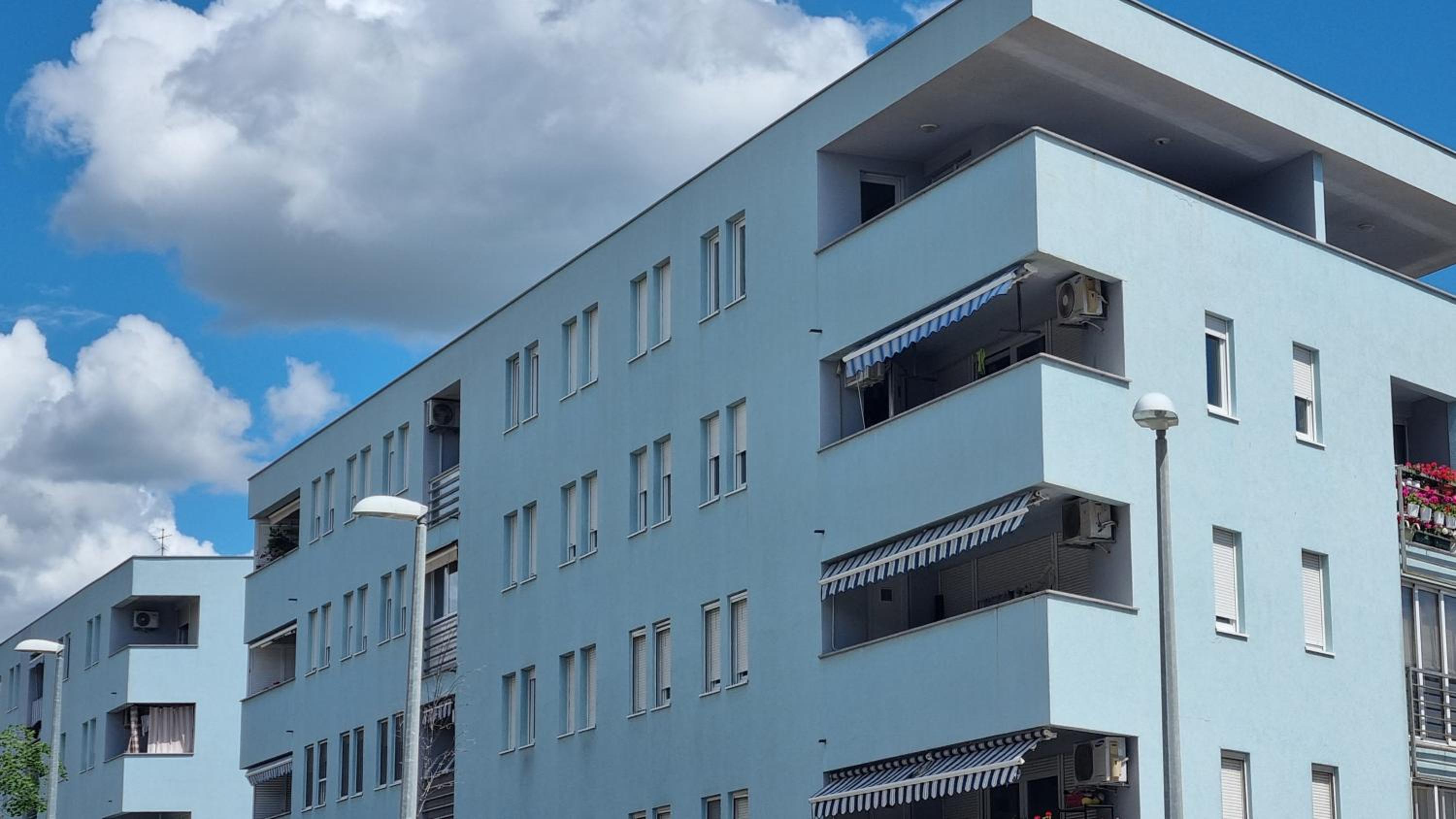 Apartment Domino