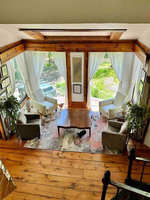 Nature Retreat w/ Sunroom Gazebo