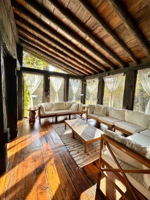 Nature Retreat w/ Sunroom Gazebo