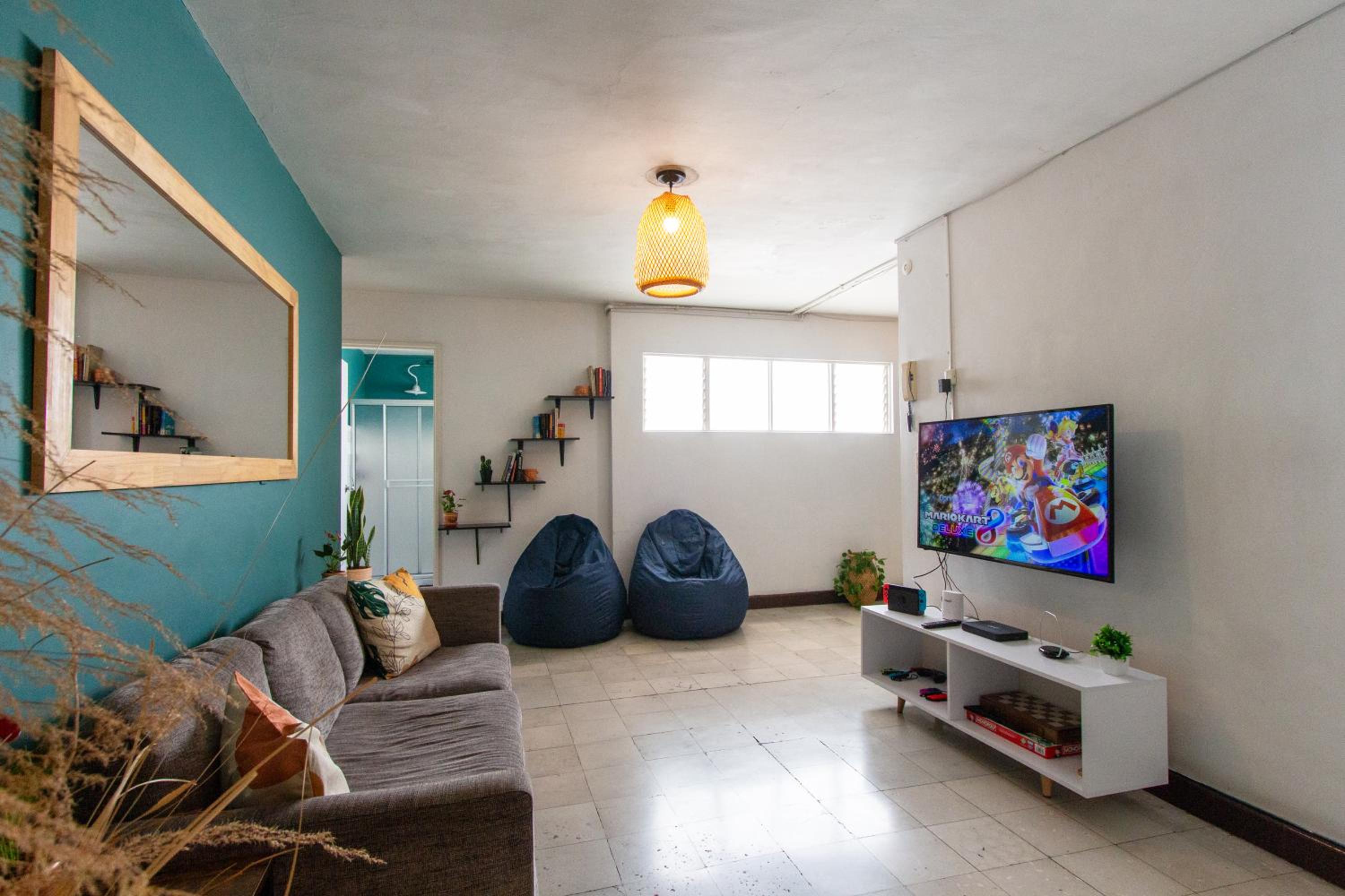 CoNomad House - Coliving & Coworking