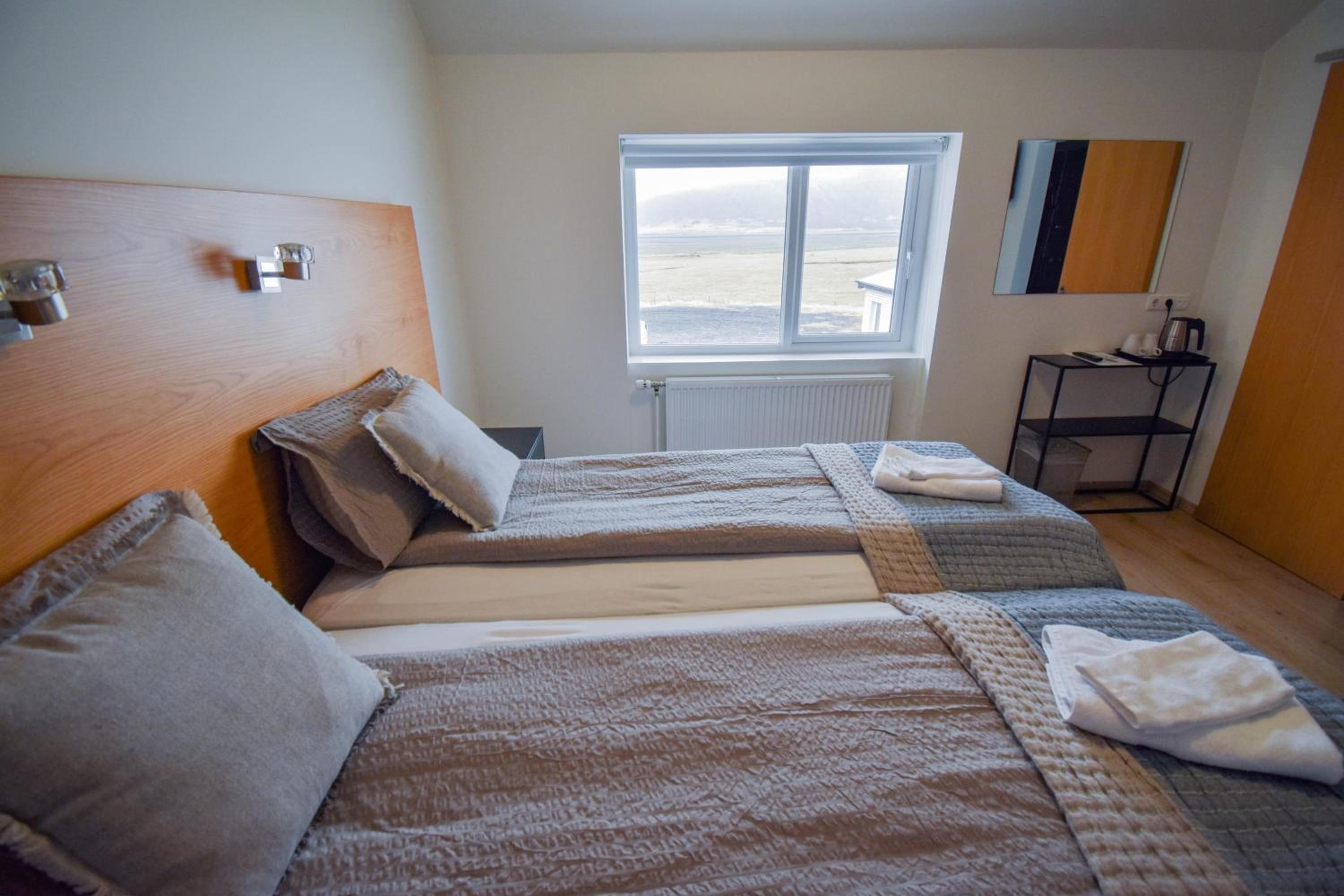 Glacier World - Hoffell Guesthouse