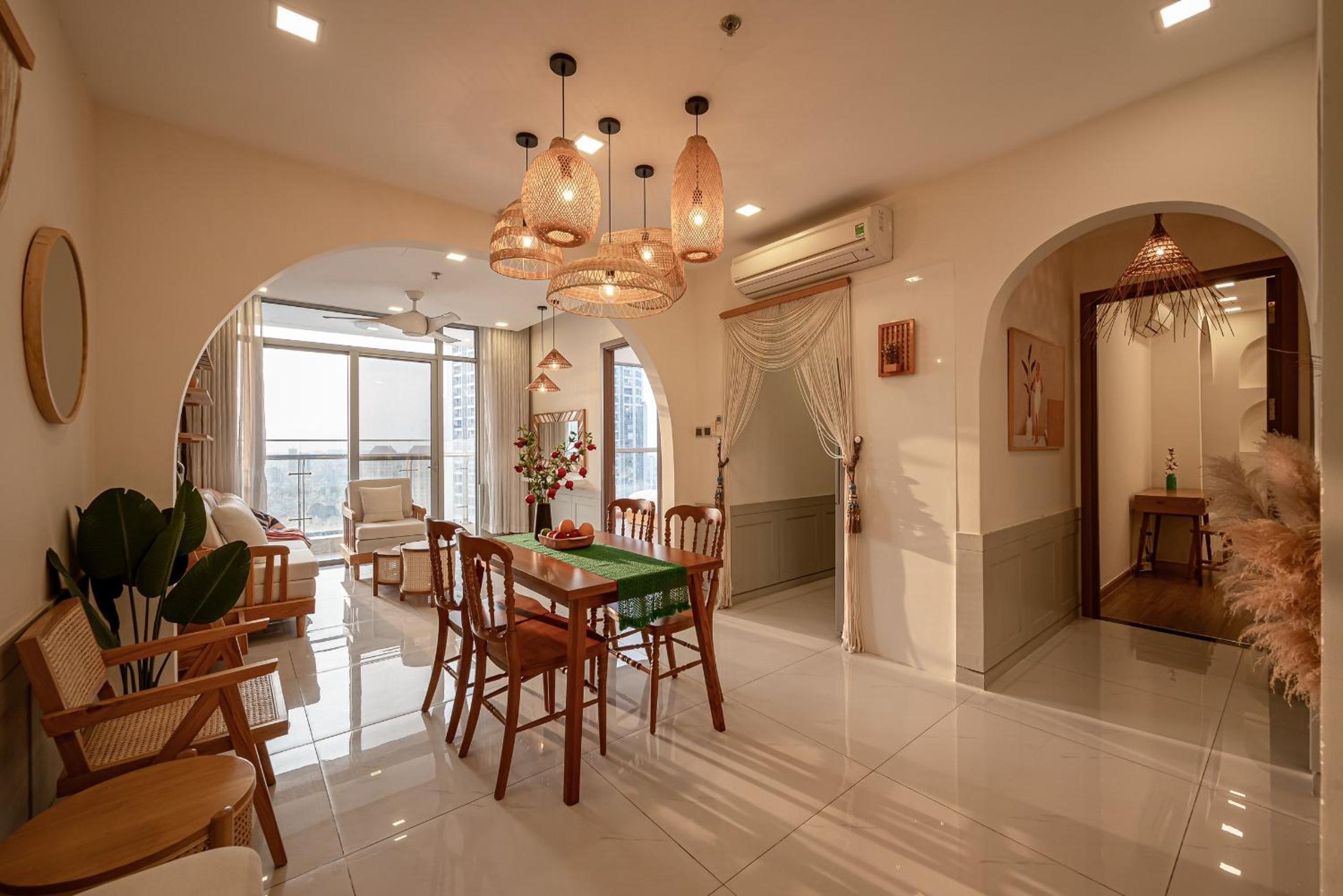 Luxury Apartment at Vinhomes Central Park