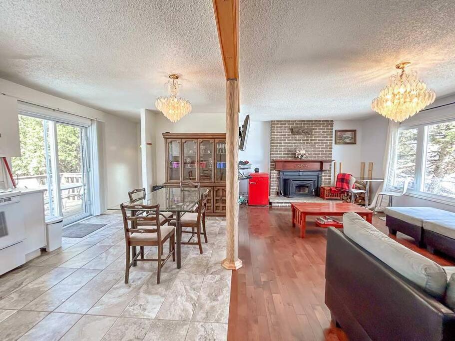 Spacious 5BR home. Close to everything!
