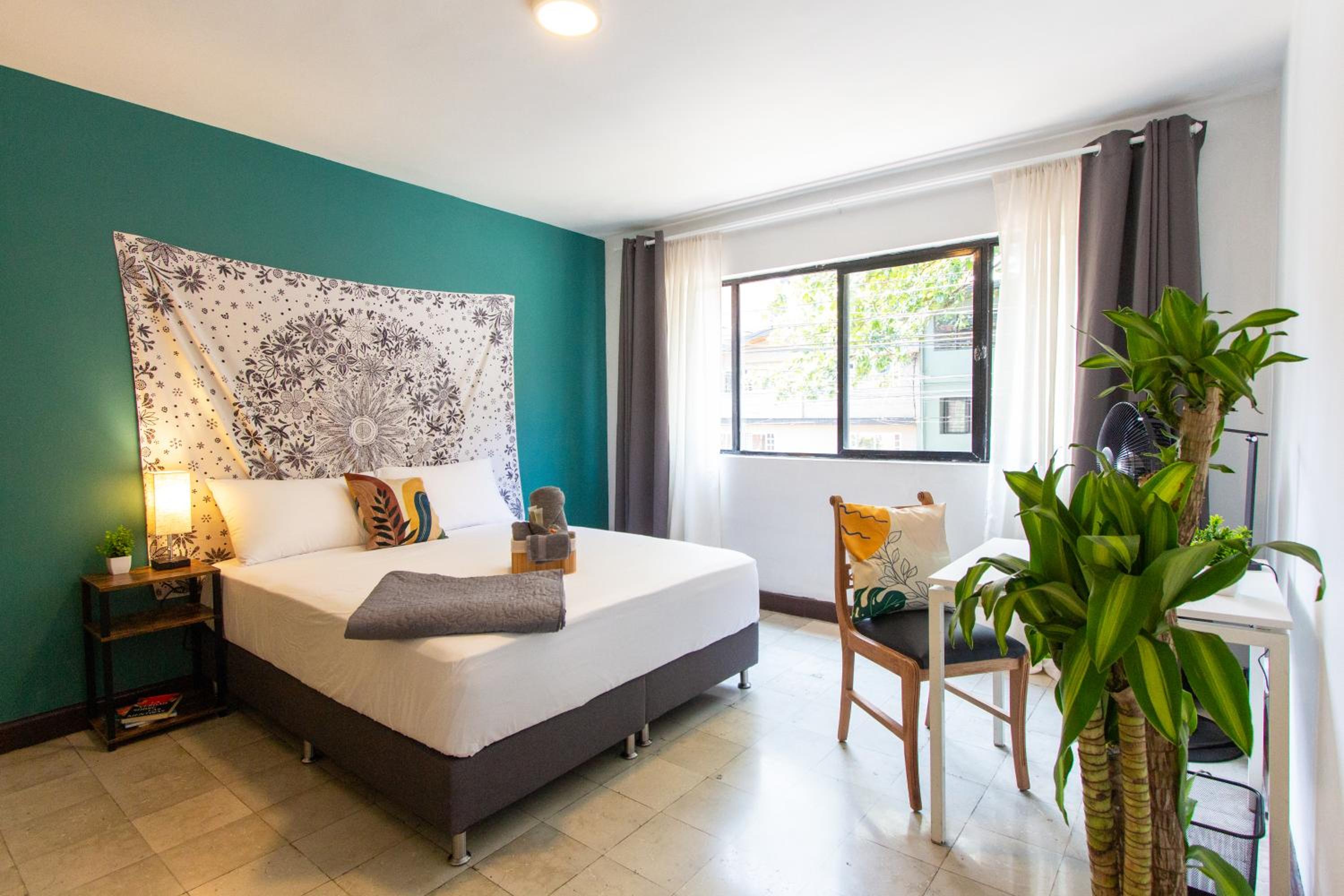 CoNomad House - Coliving & Coworking
