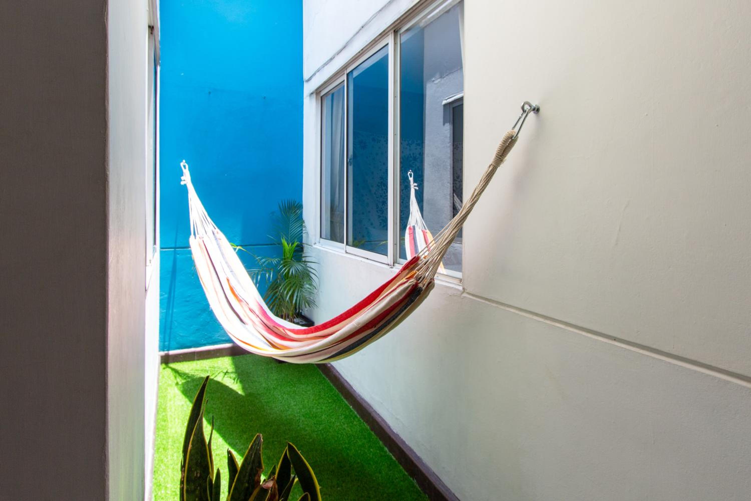 CoNomad House - Coliving & Coworking
