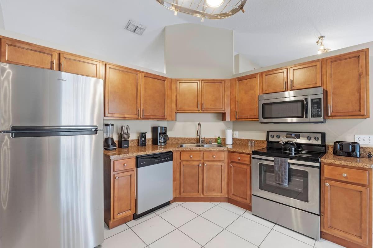 Sunshine Retreat: Villa W /Pool & close to Disney view 5