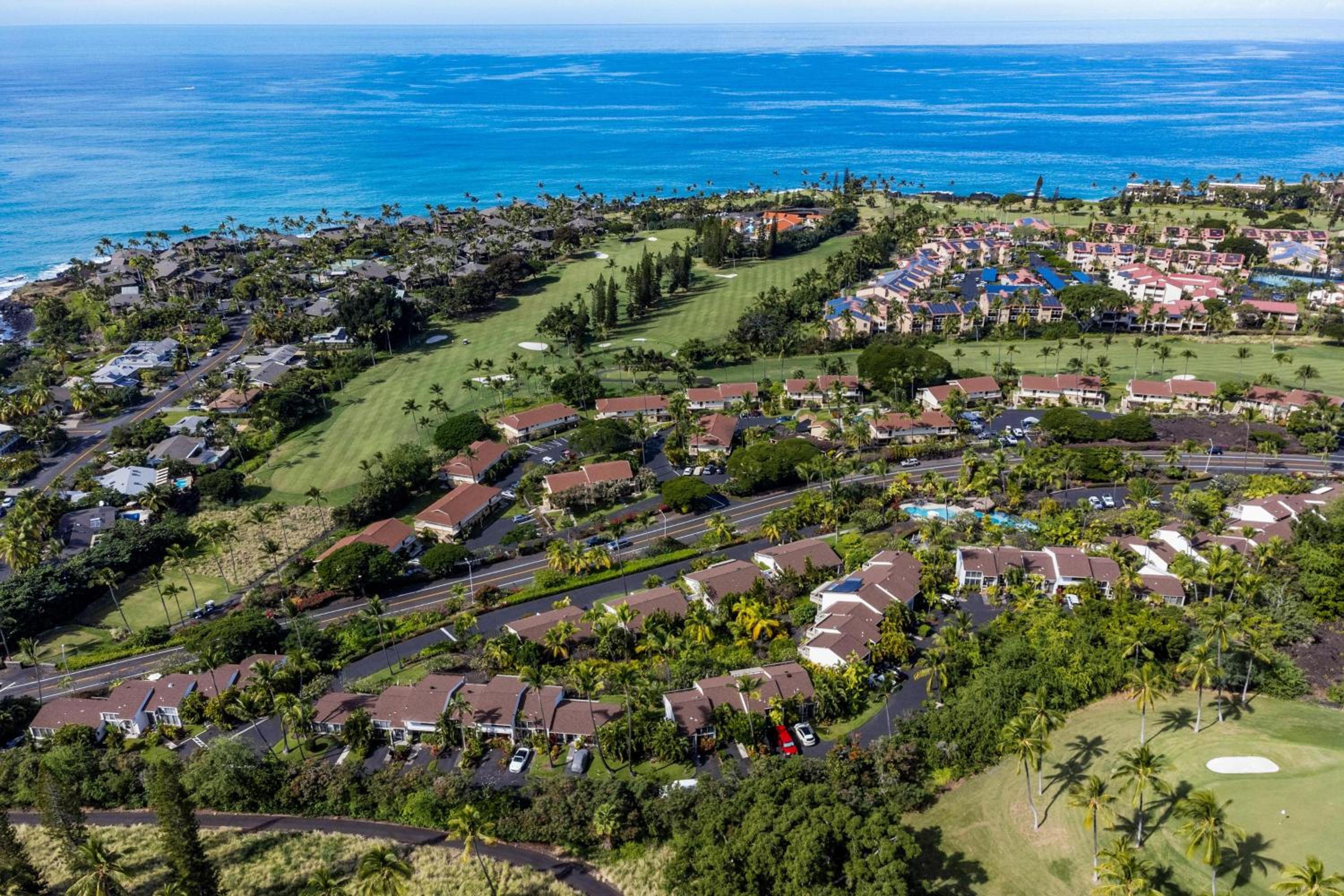 "Makani Moana" at Keauhou Resort #104, Entire townhome close to Kona view 4