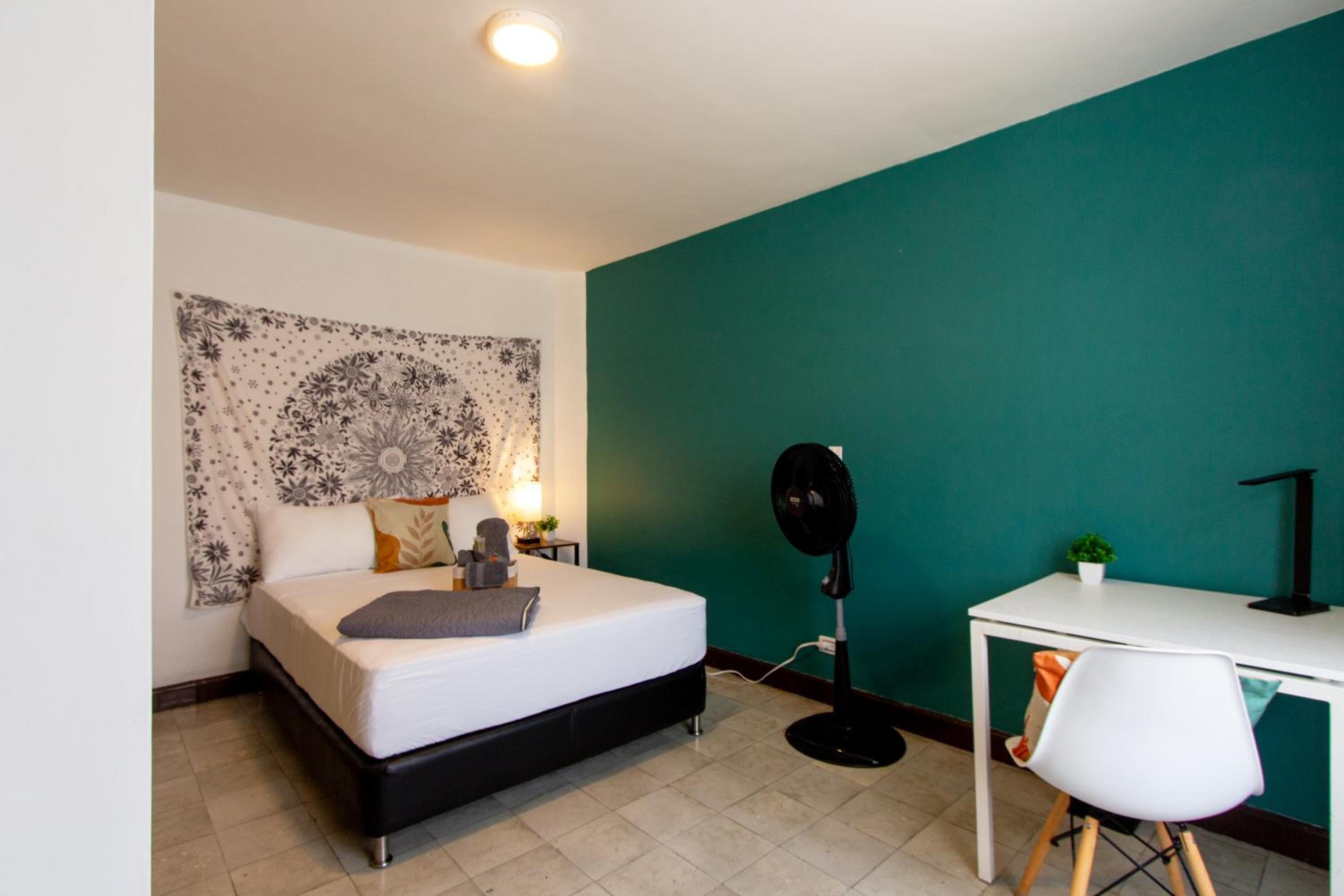 CoNomad House - Coliving & Coworking