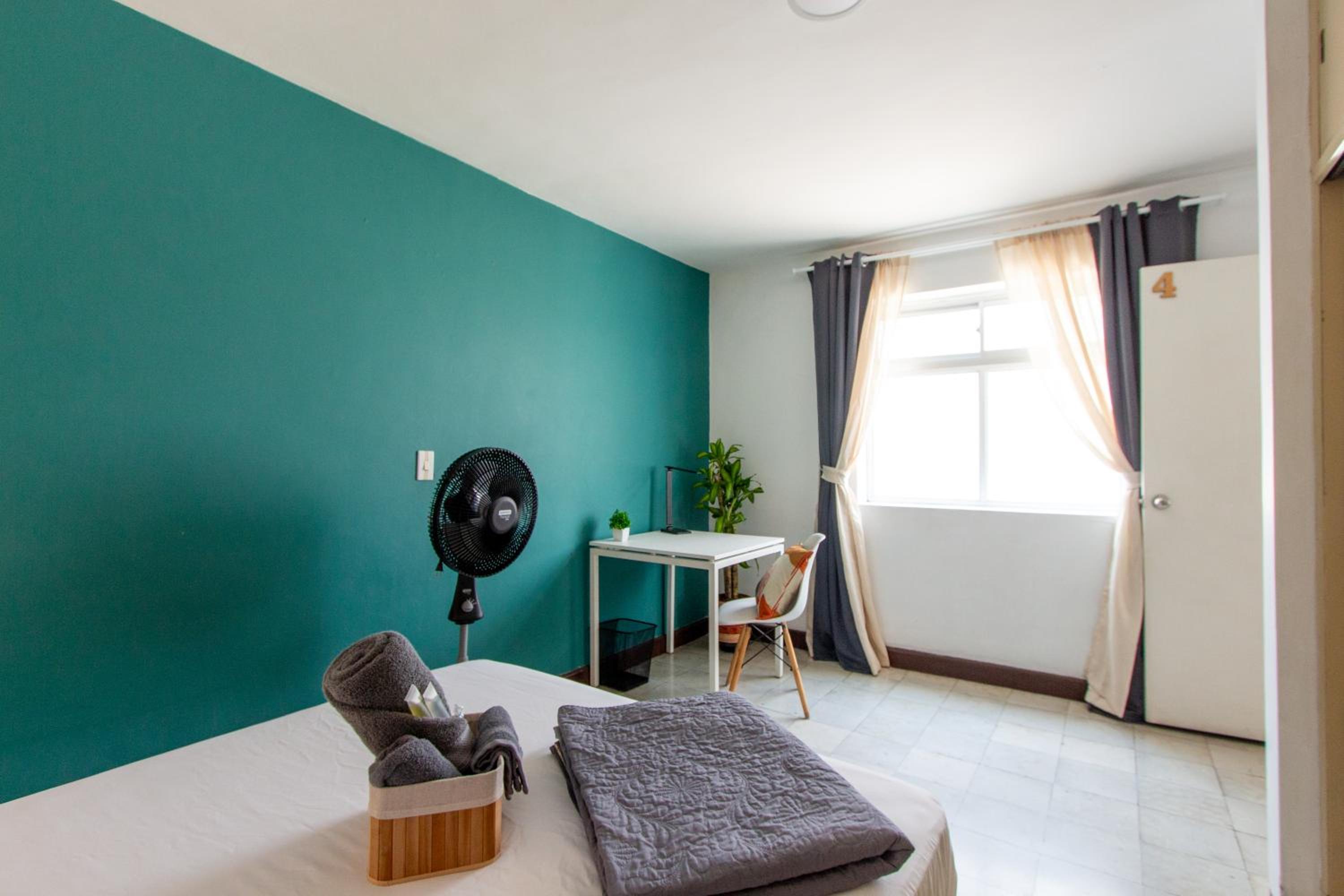 CoNomad House - Coliving & Coworking