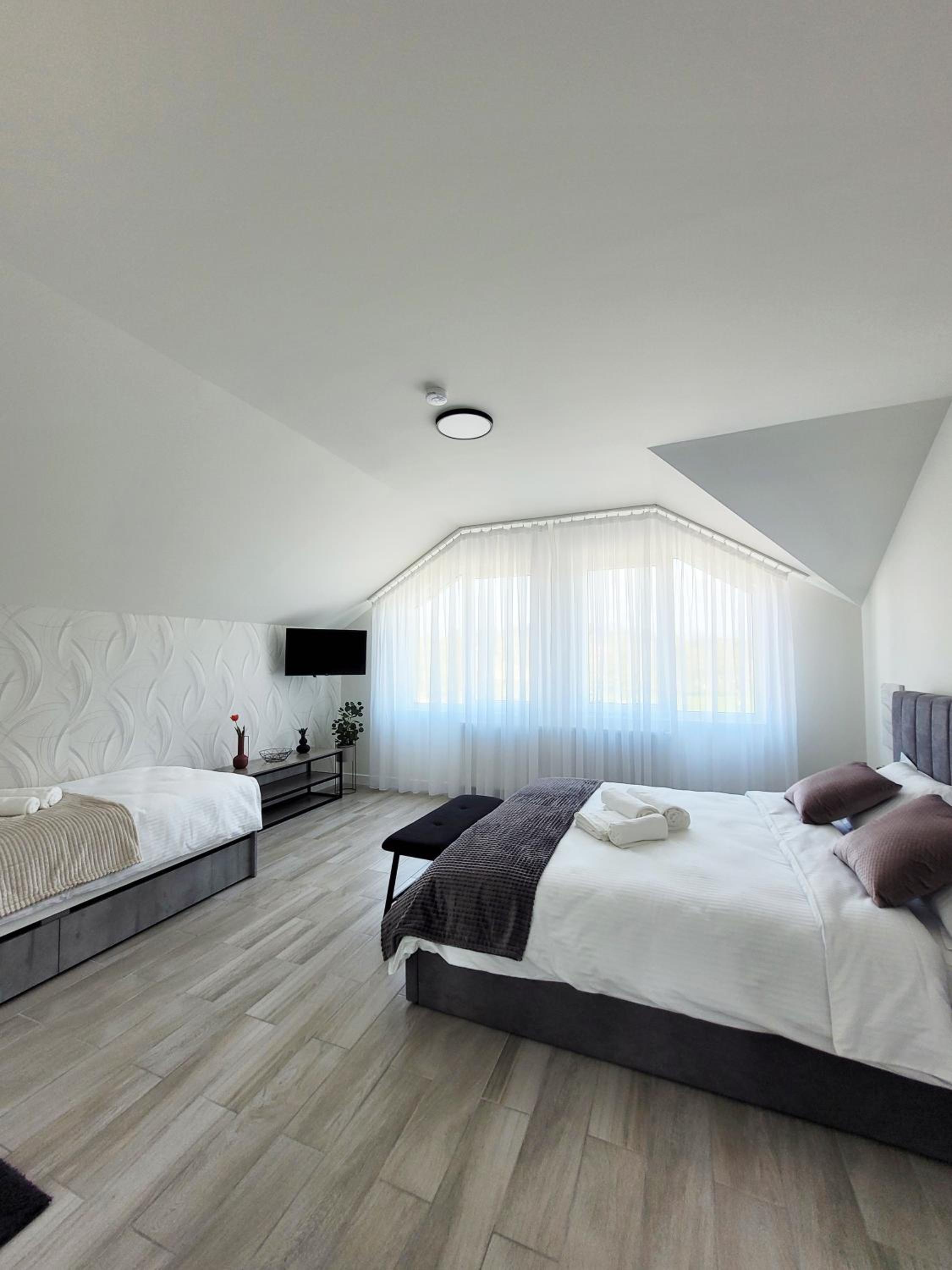 Casa Mihai Marius view 2