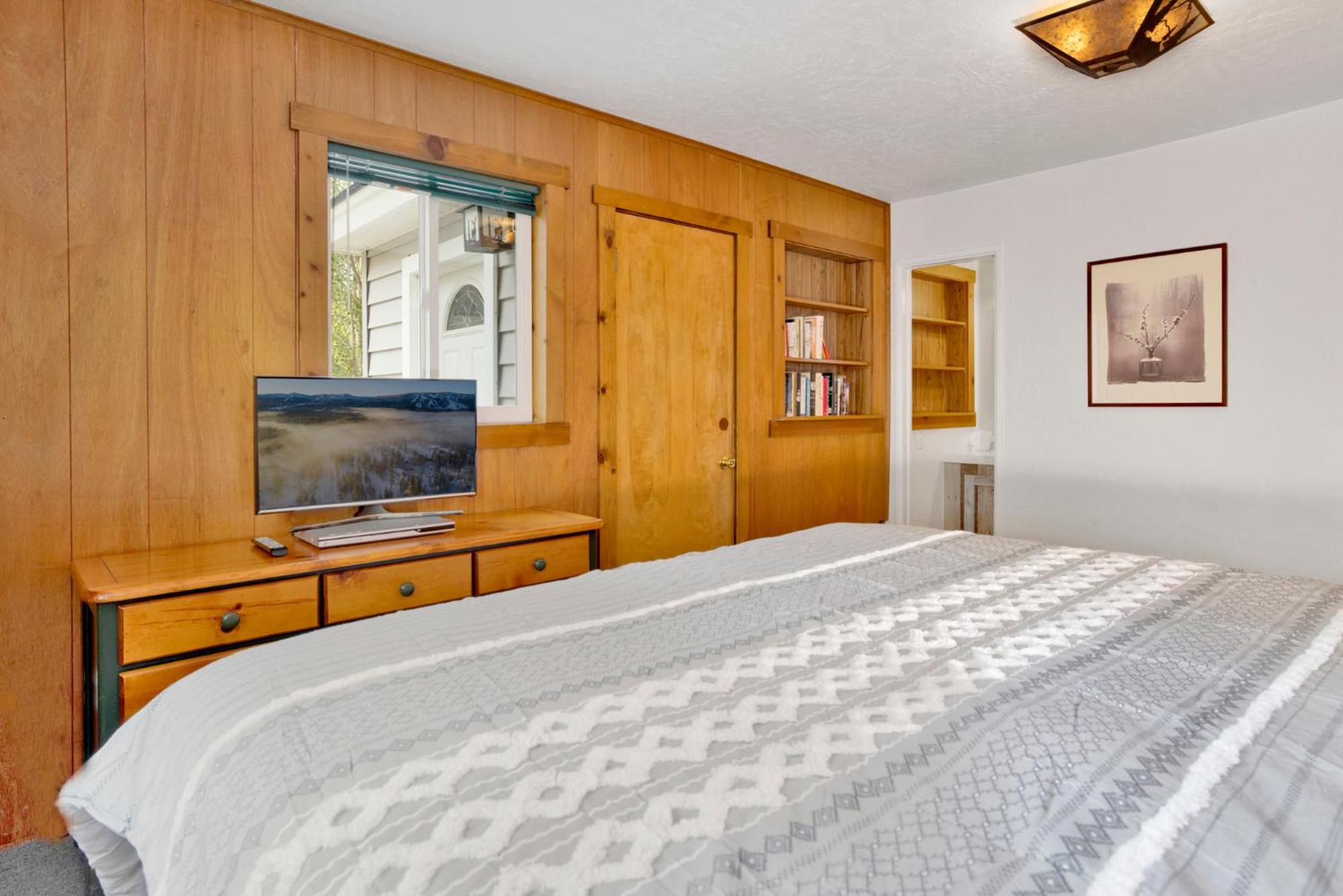 Lakeview getaway #2120