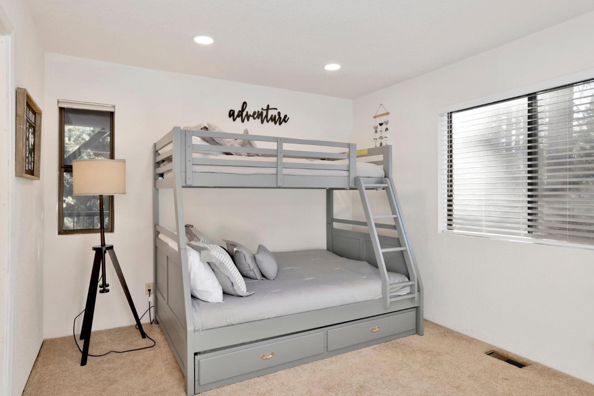 Soaring pines #2193