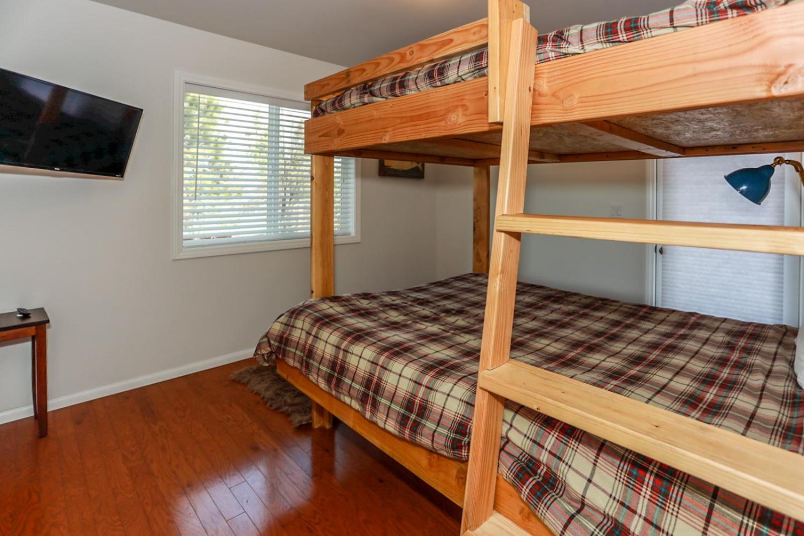 Mountain modern #1743