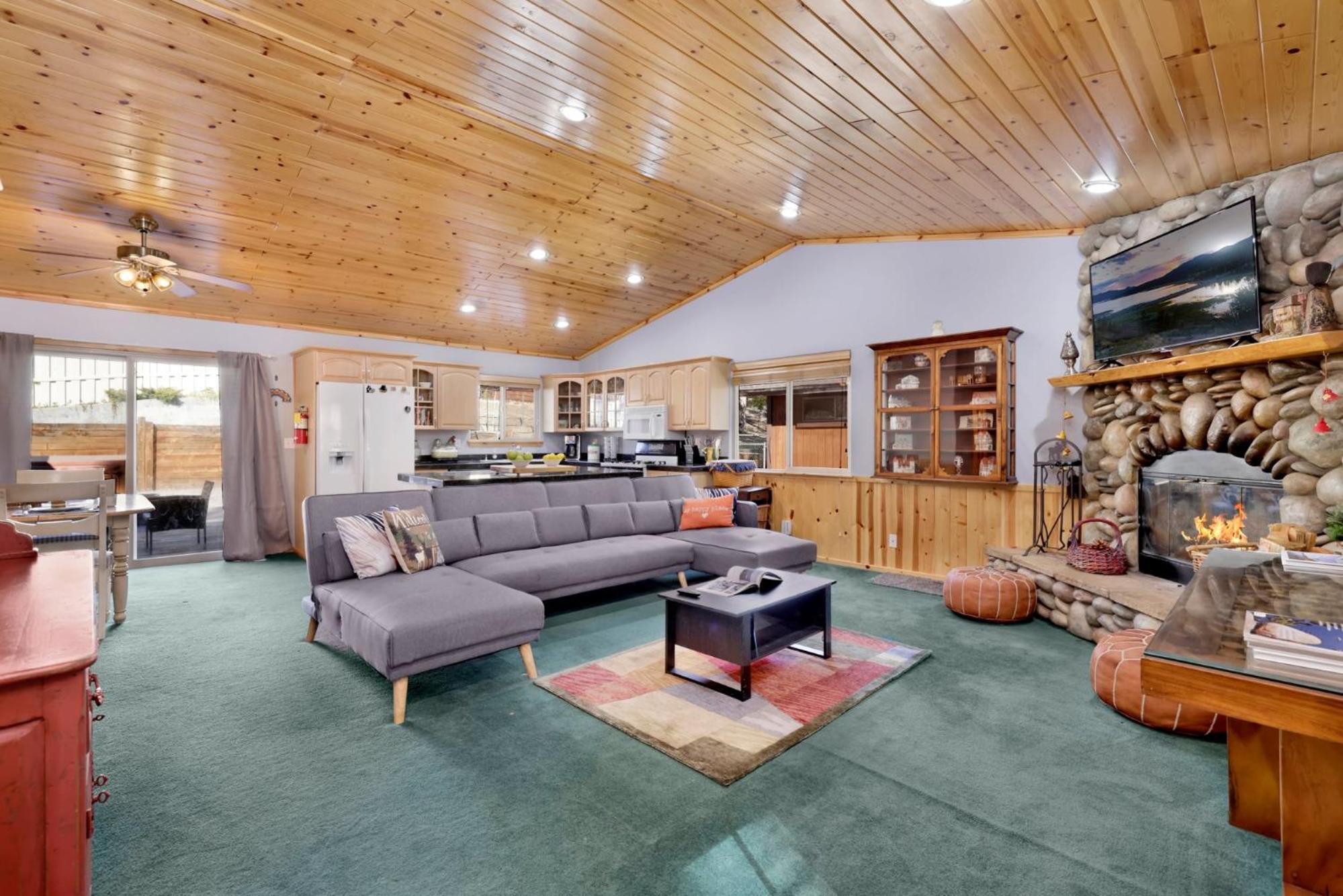 River rock lodge #1953