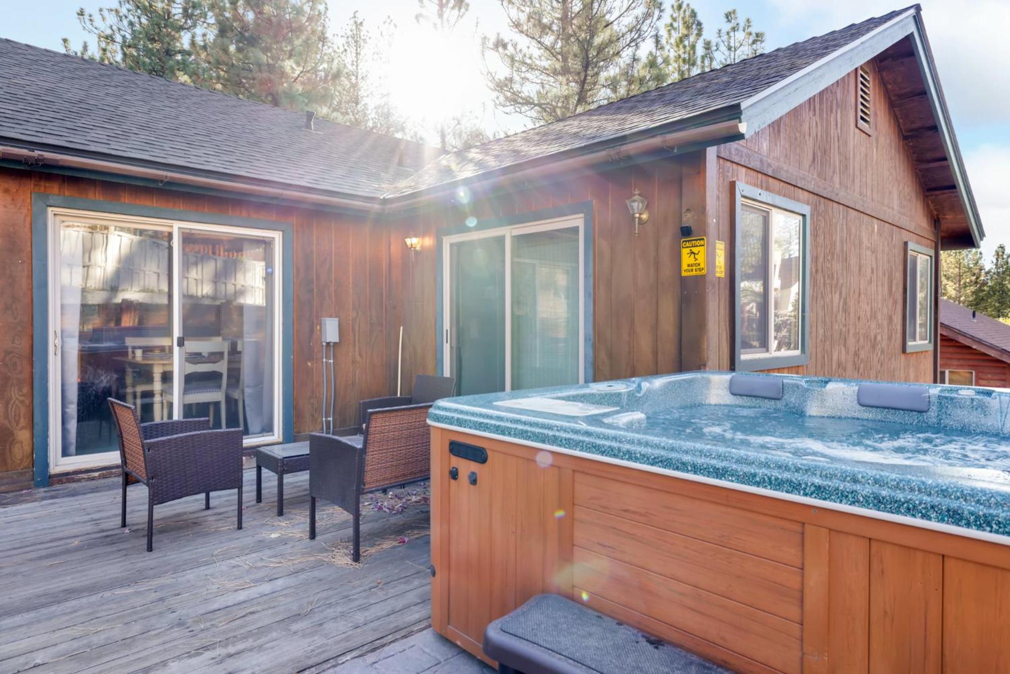 River rock lodge #1953