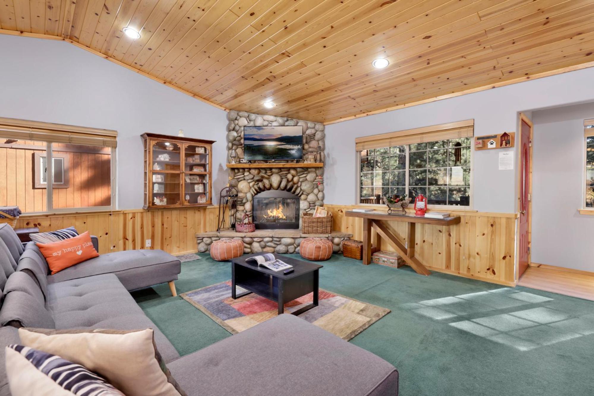 River rock lodge #1953
