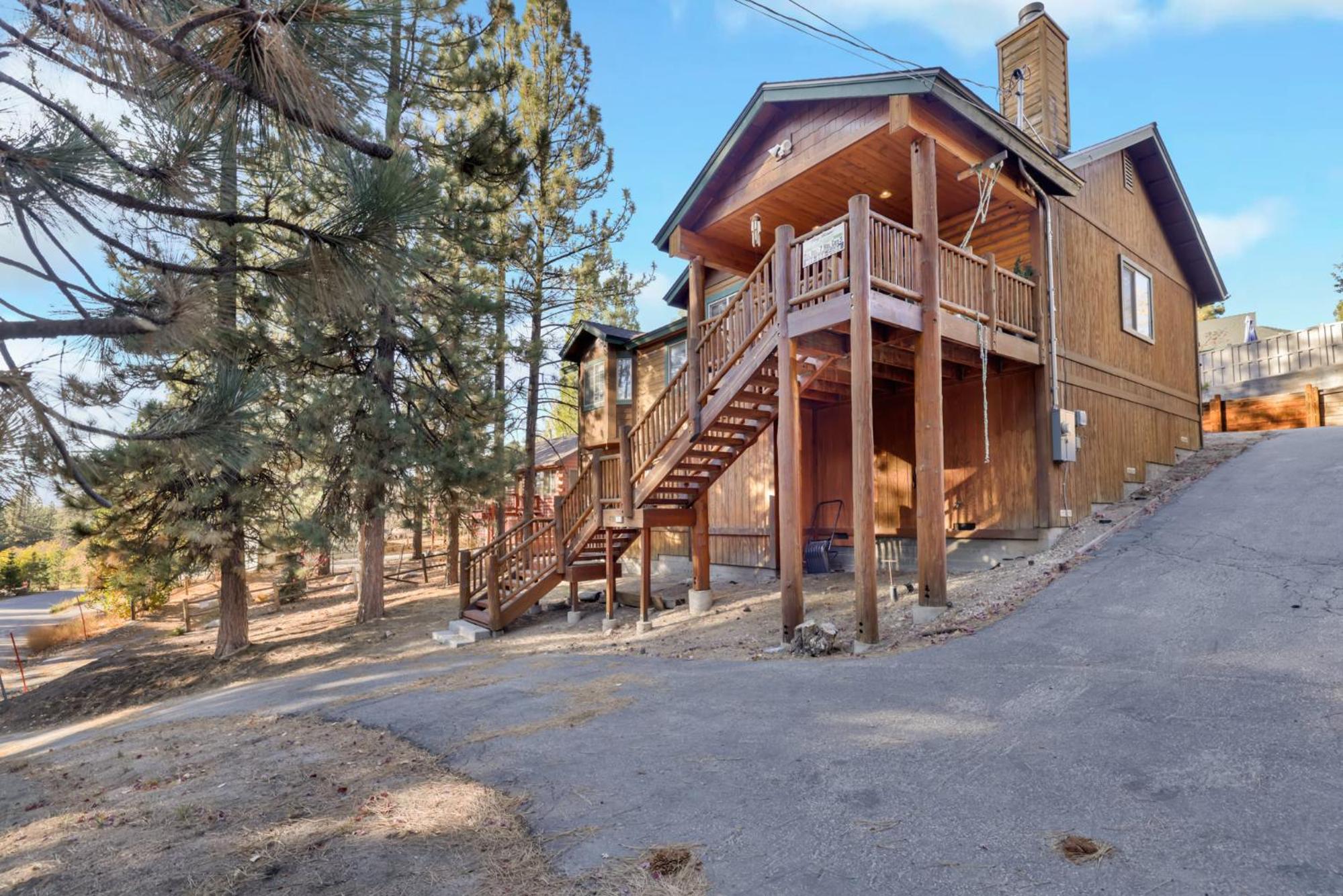 River rock lodge #1953