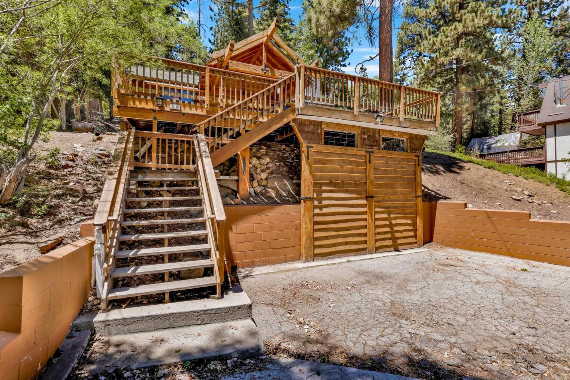 Club view pines #2105