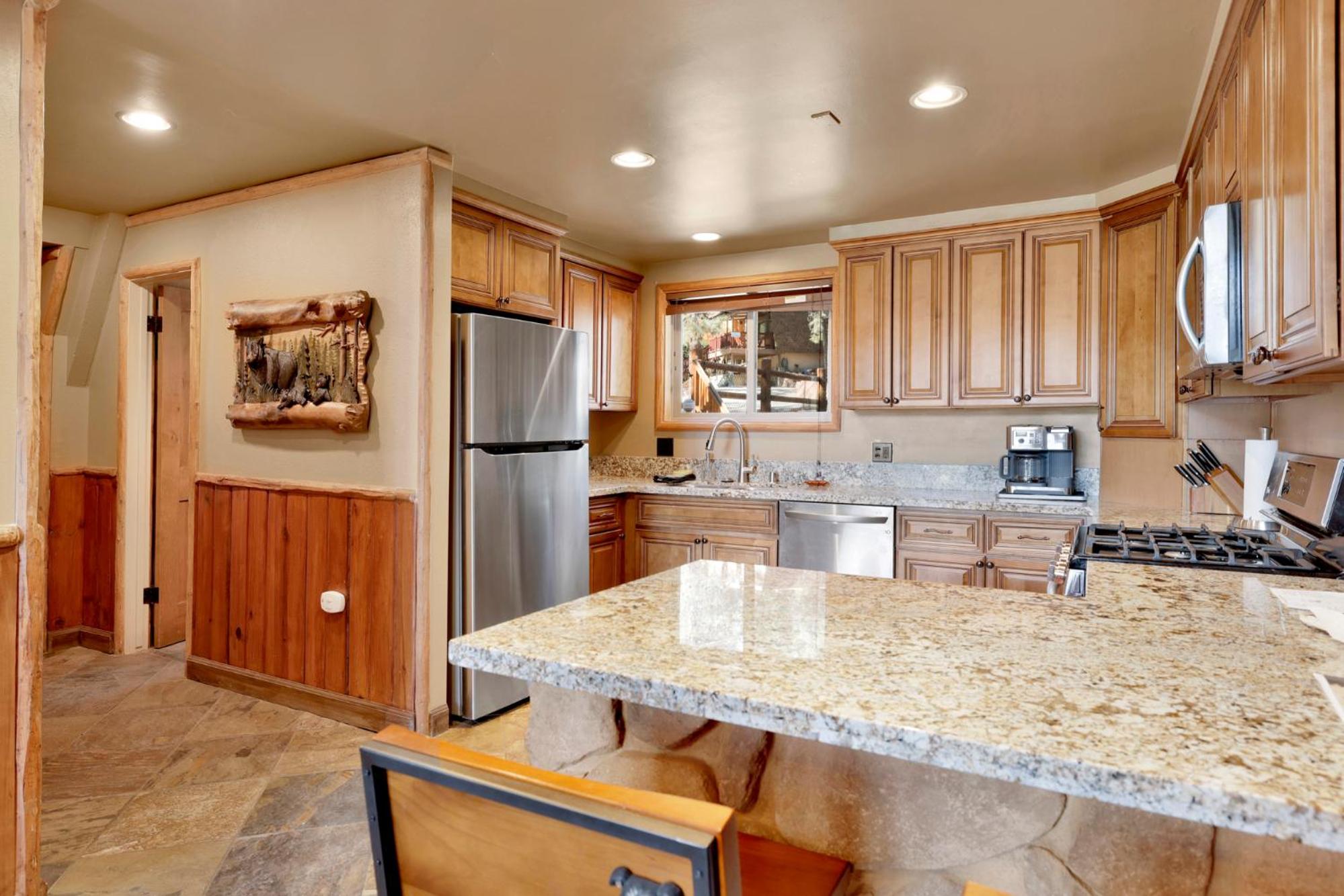 Big bear den #2152