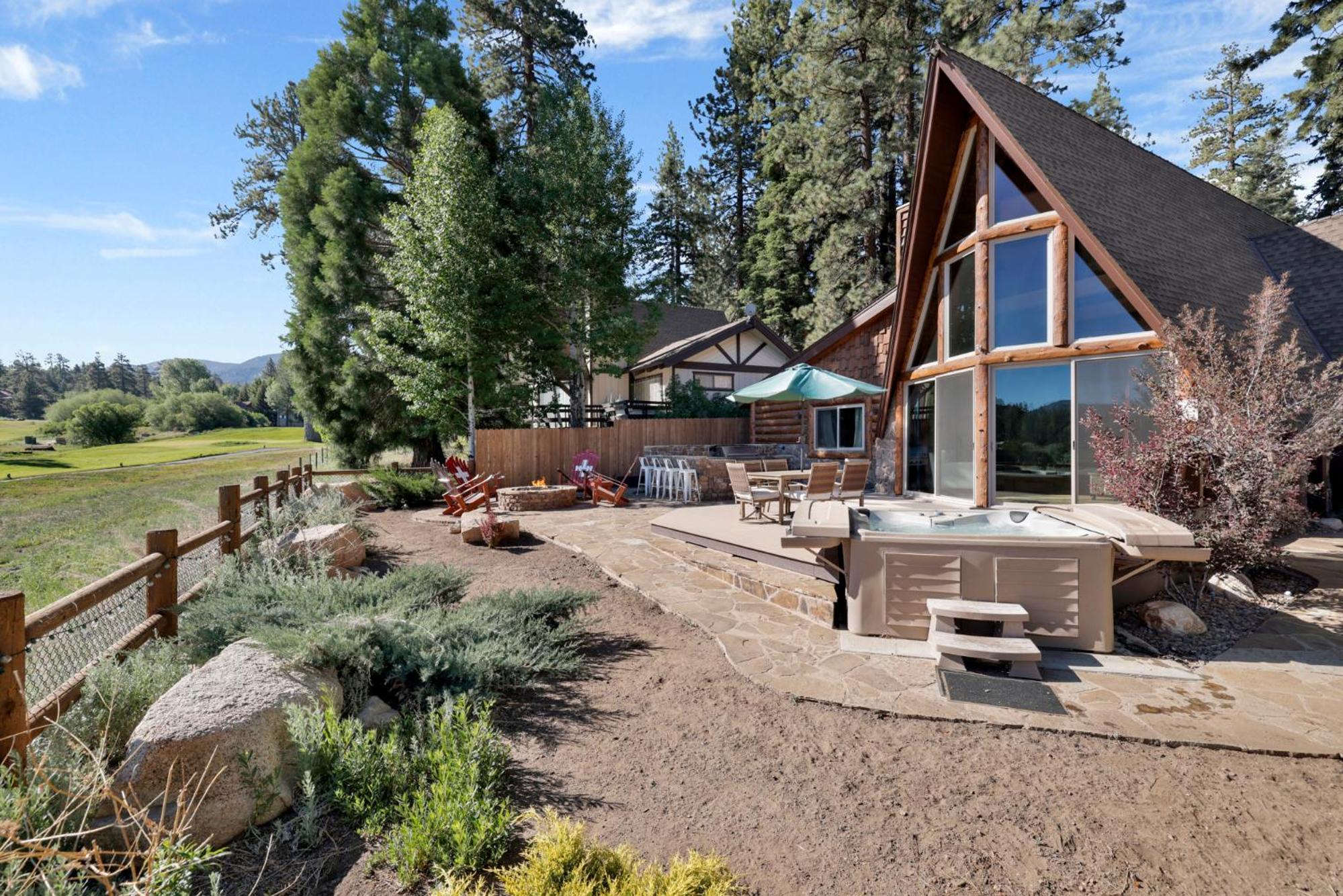 Big bear den #2152