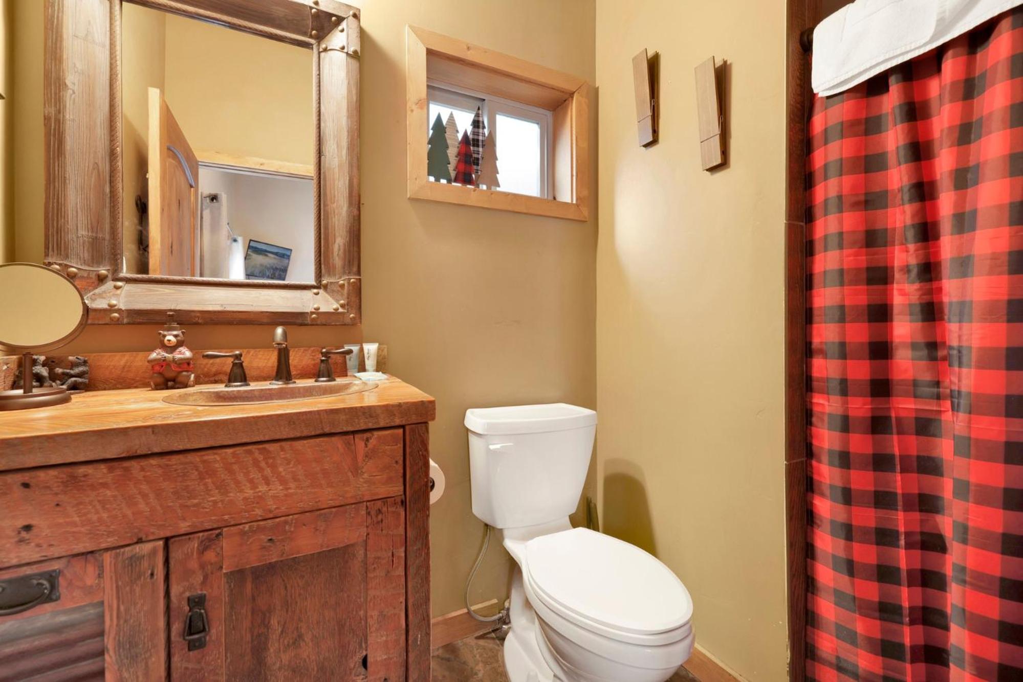 Big bear den #2152