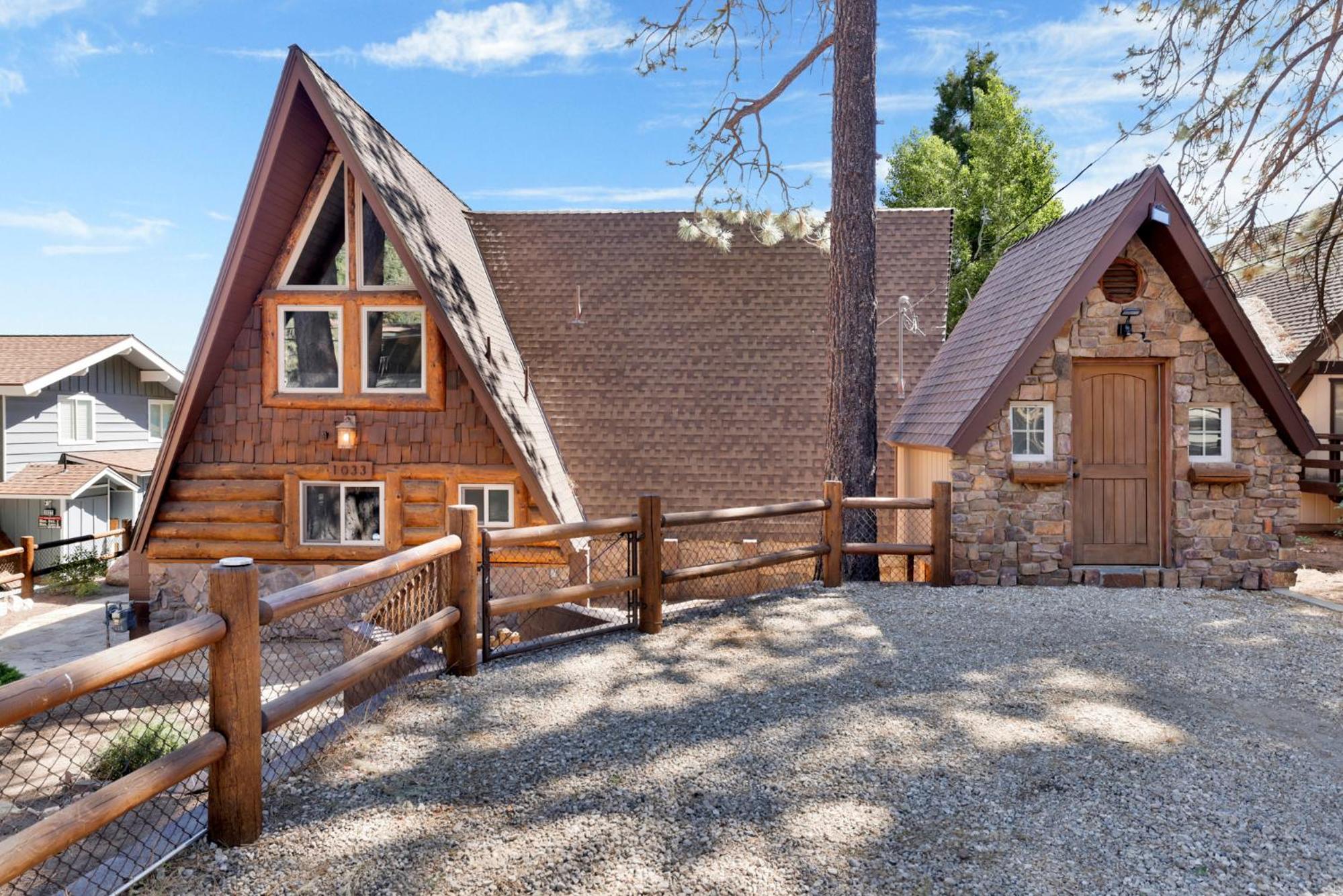 Big bear den #2152