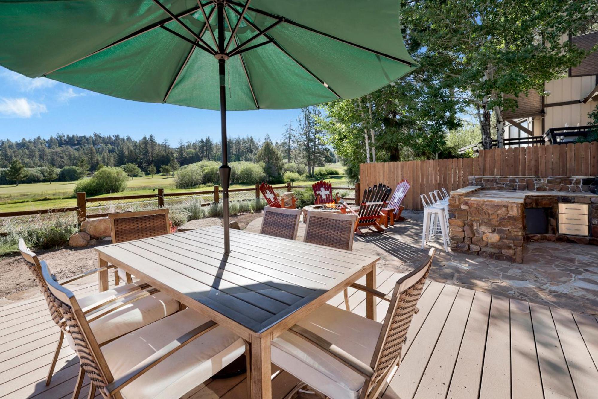Big bear den #2152