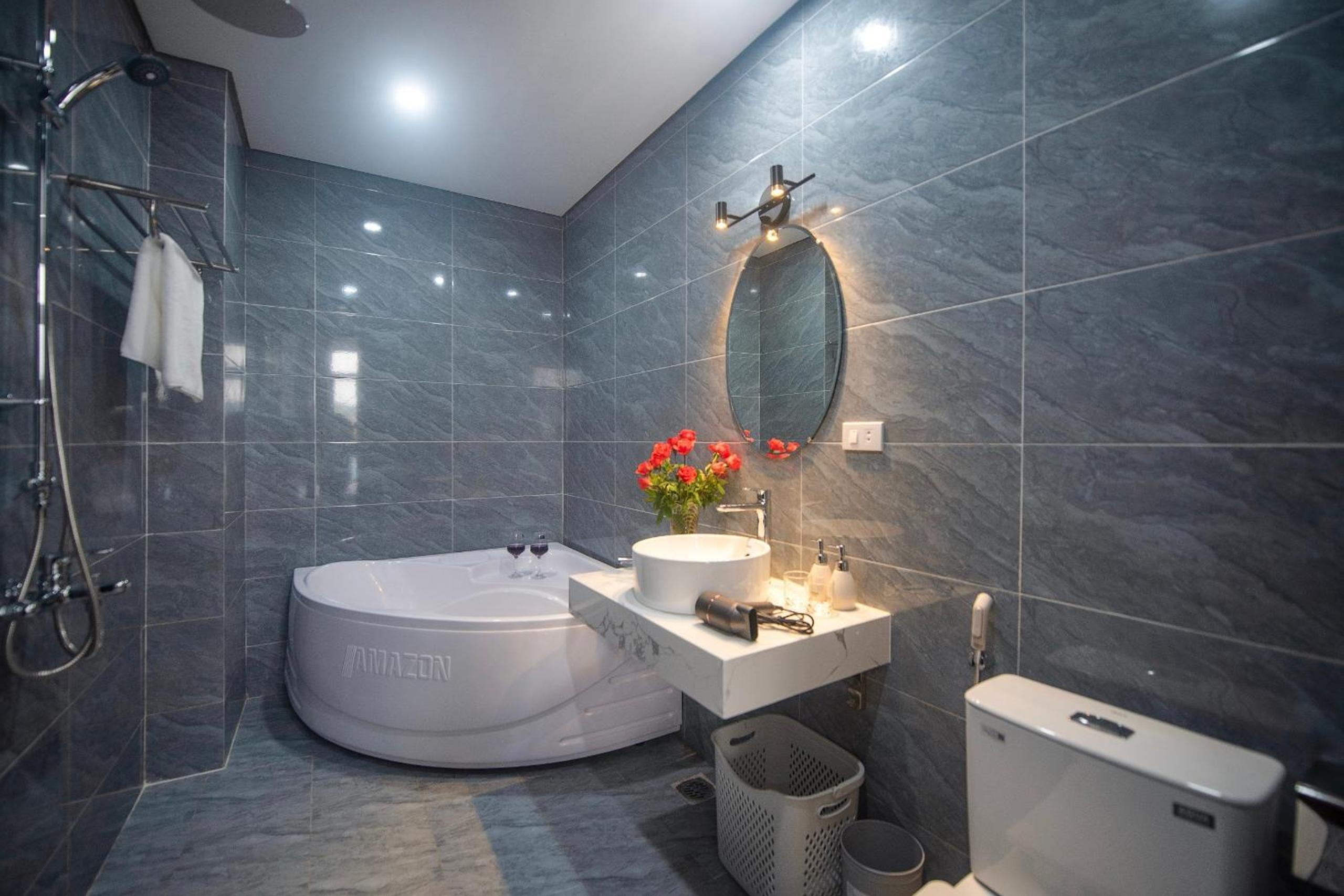 Lily Home - Confetti Apartment Nguyễn Công Trứ
