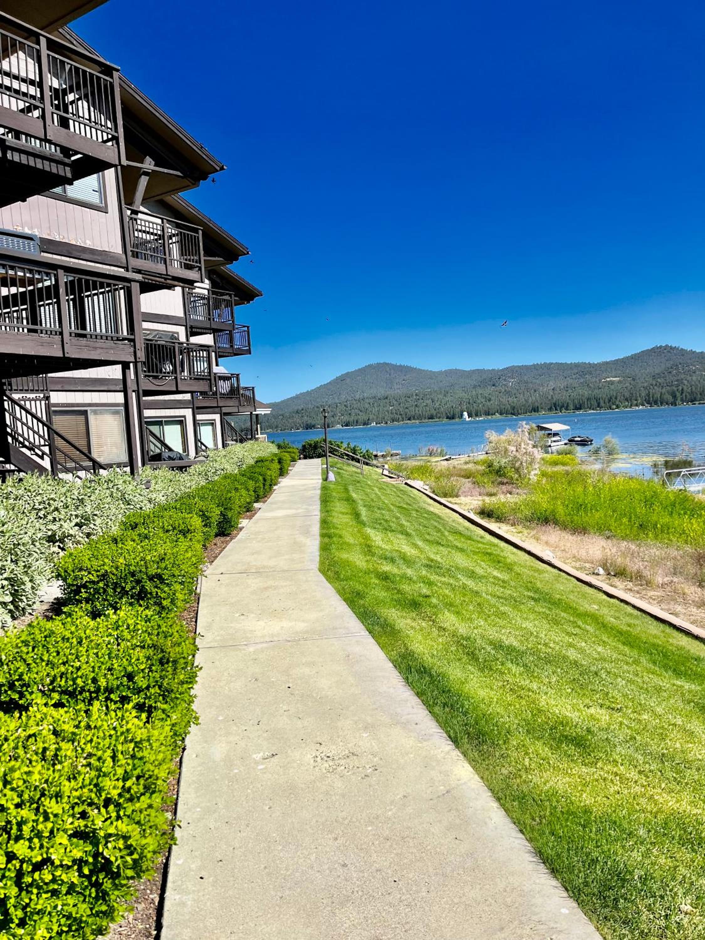 Forest shores lake view condo #2250 view 3