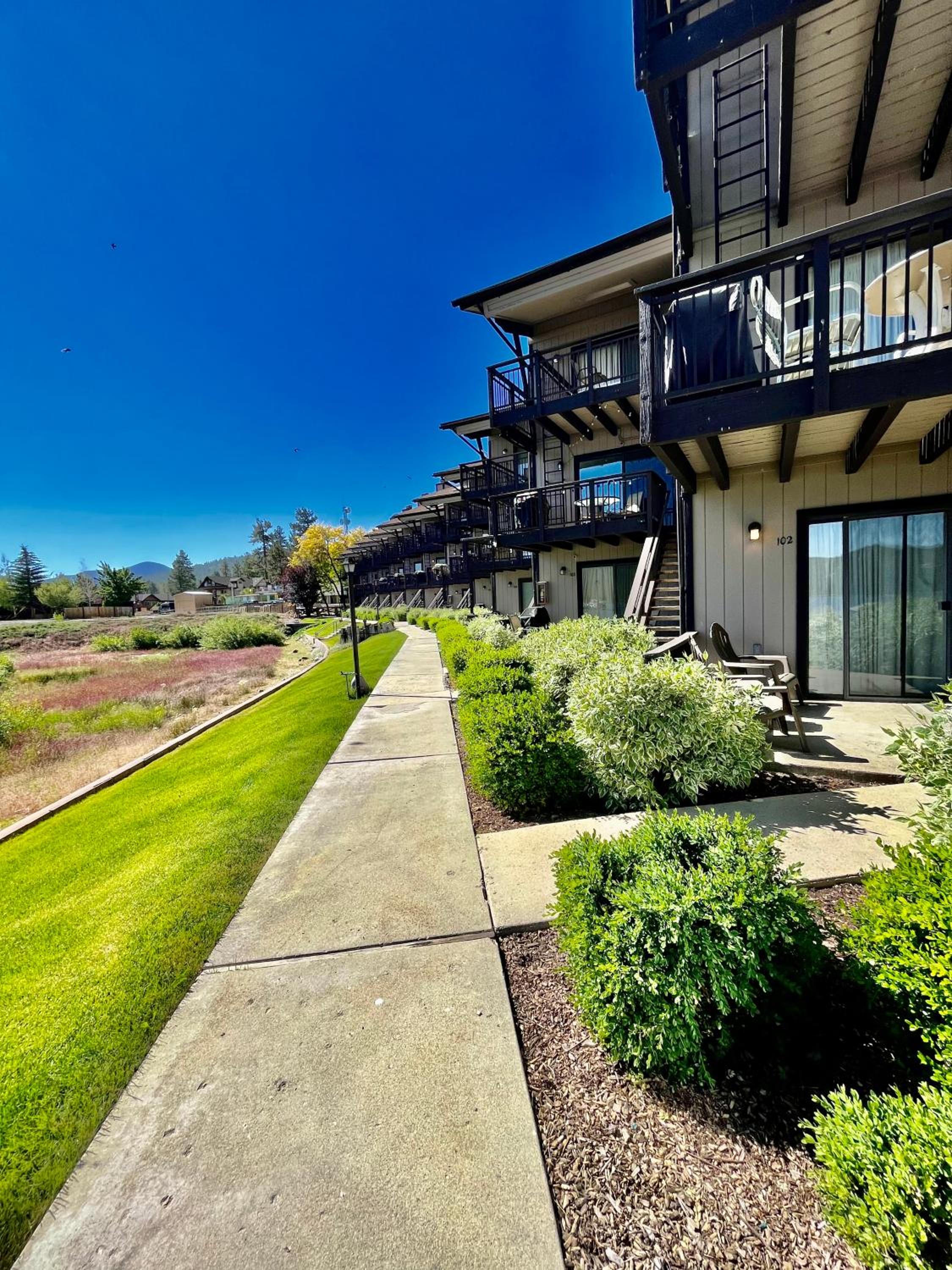 Forest shores lake view condo #2250 view 5