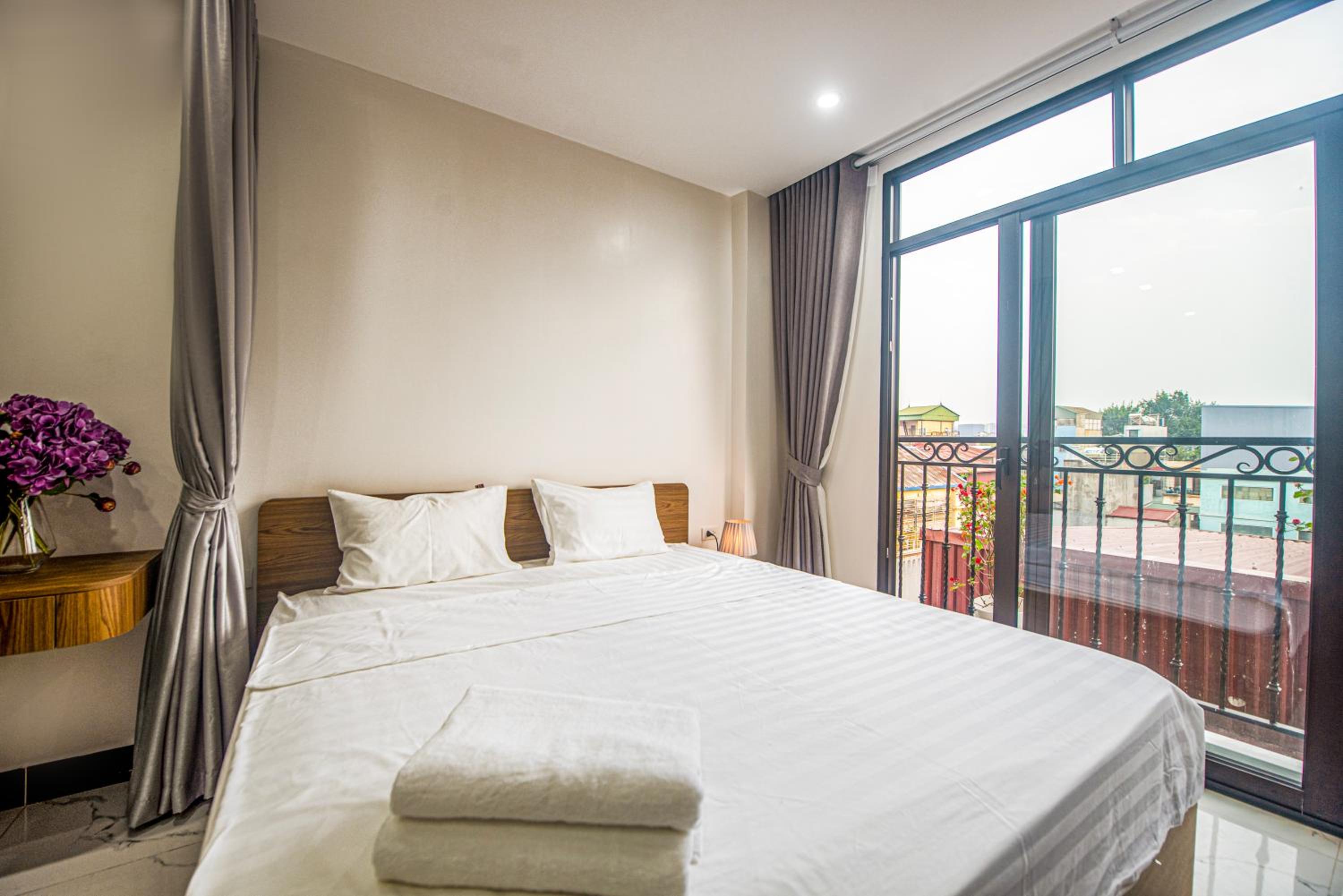 Lily Home - Confetti Apartment Nguyễn Công Trứ