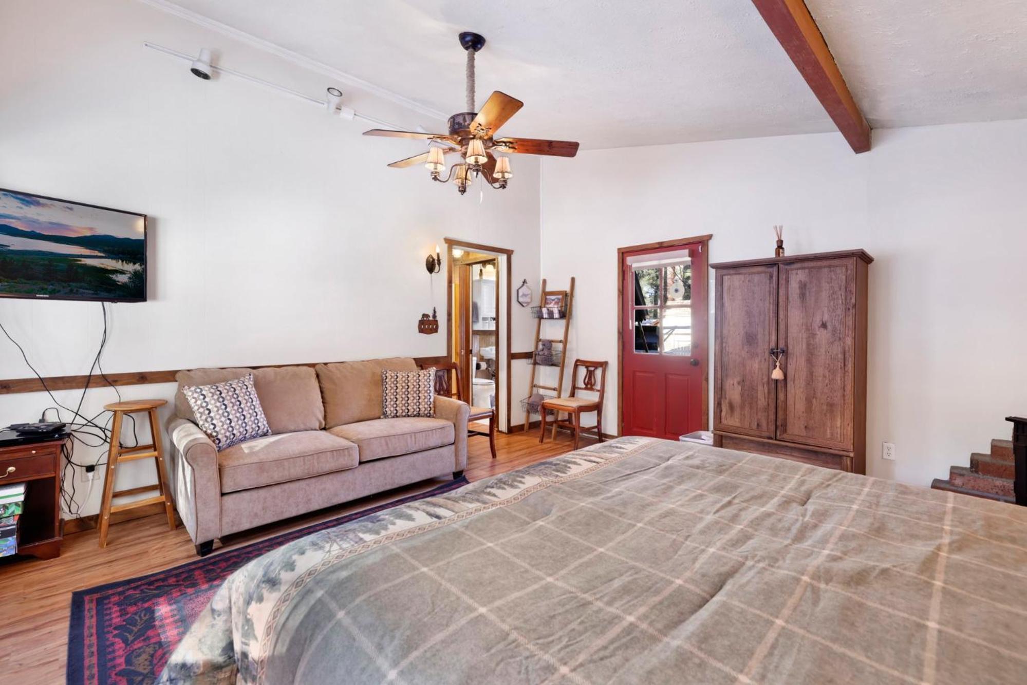 Storybook cottage #2121