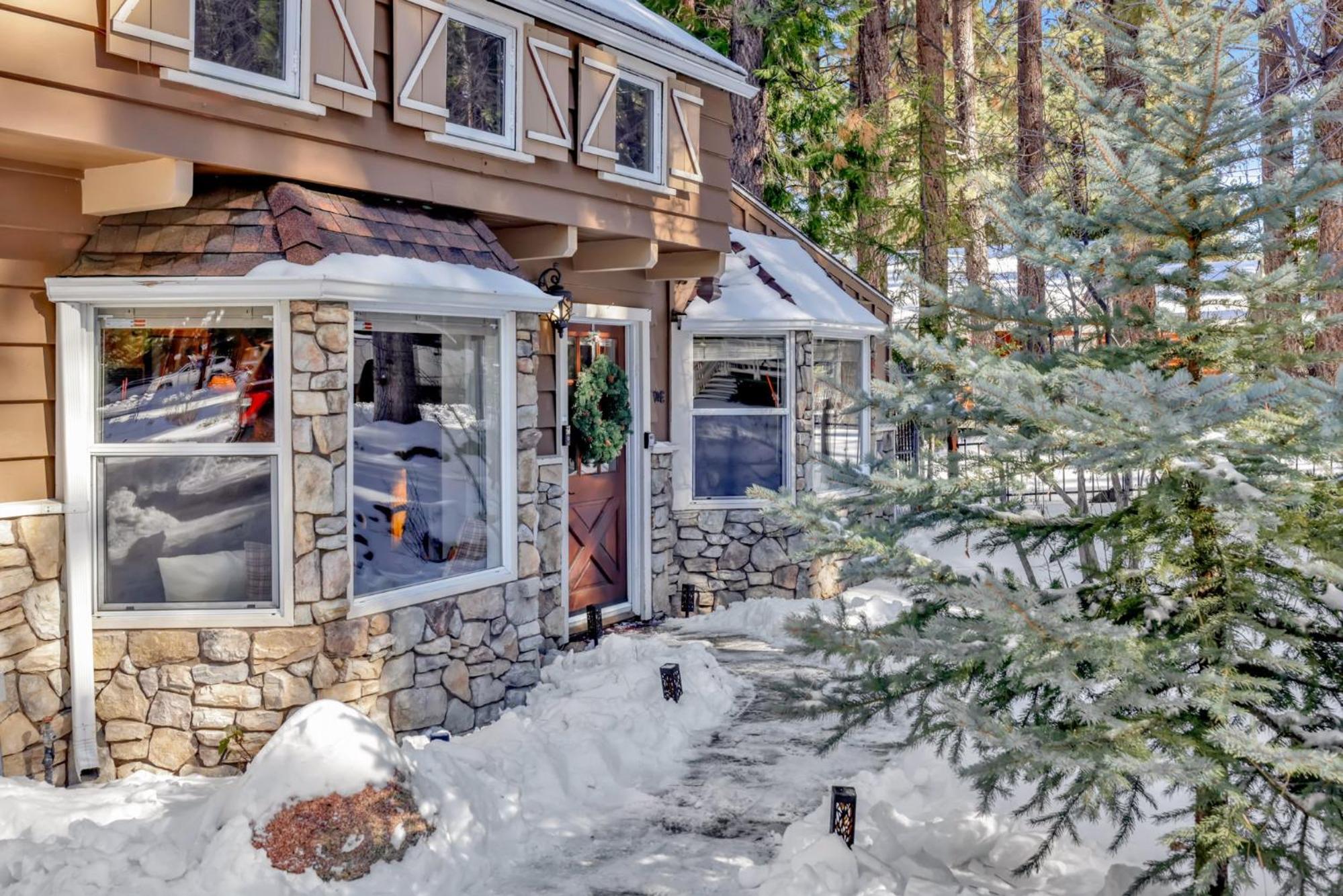 Storybook cottage #2121