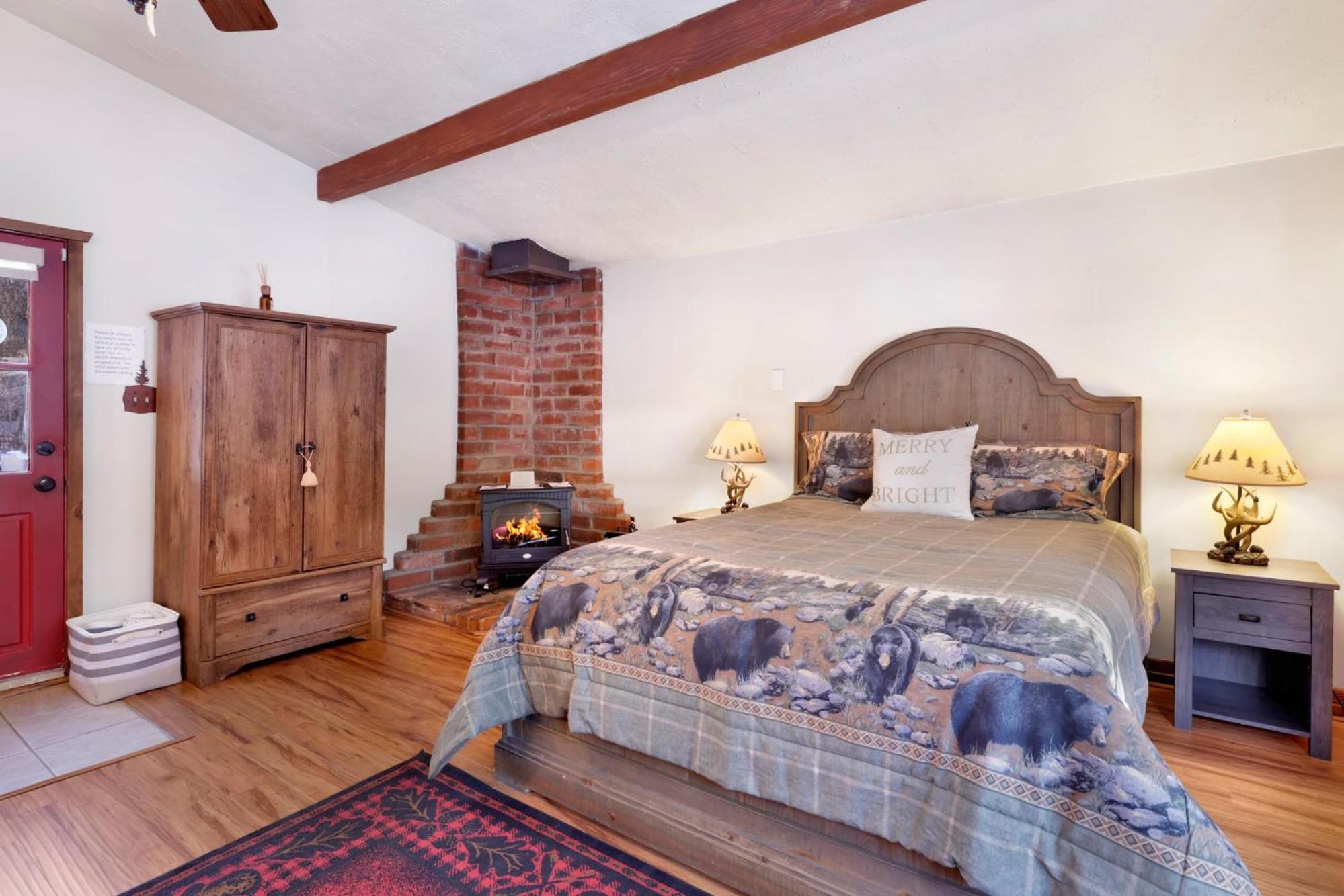 Storybook cottage #2121