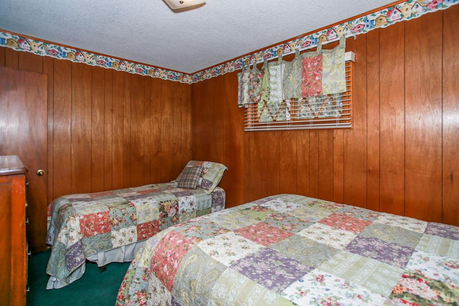 Avalon hide out #1336
