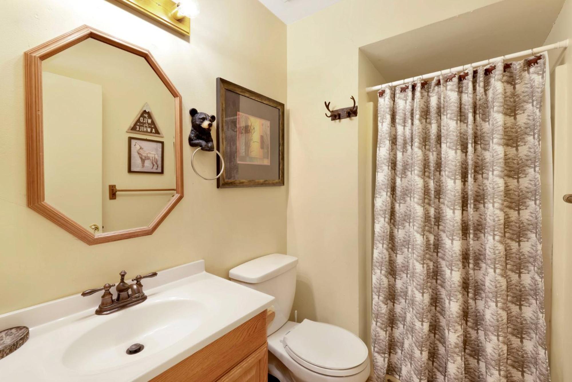 Inn Between Pines#1411