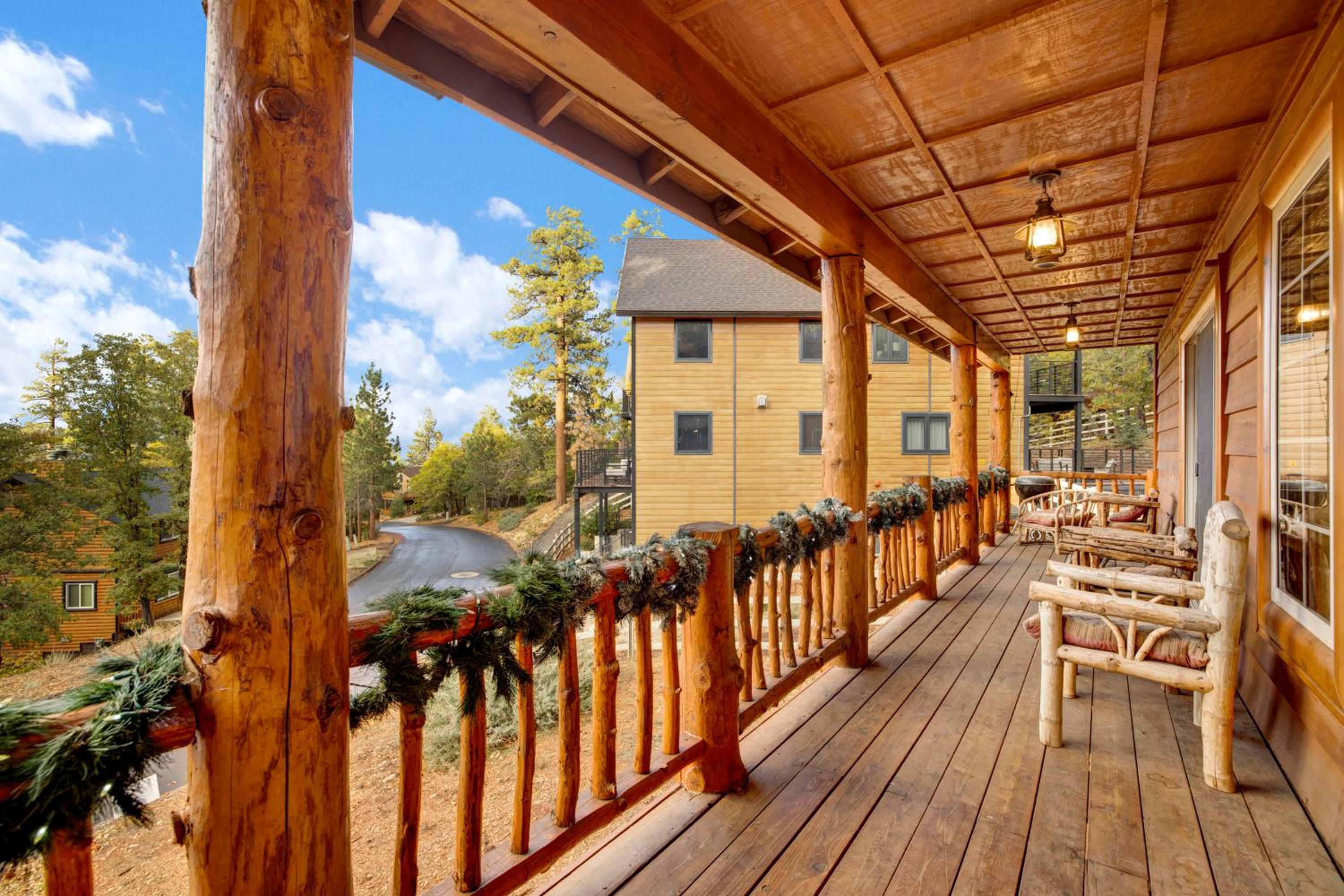 Big Bear Lake Vacations - Bear creek lodge 735 - Property Image 21