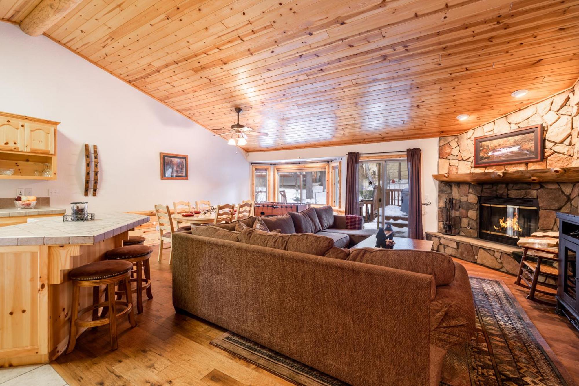 Little cubs cabin #1986