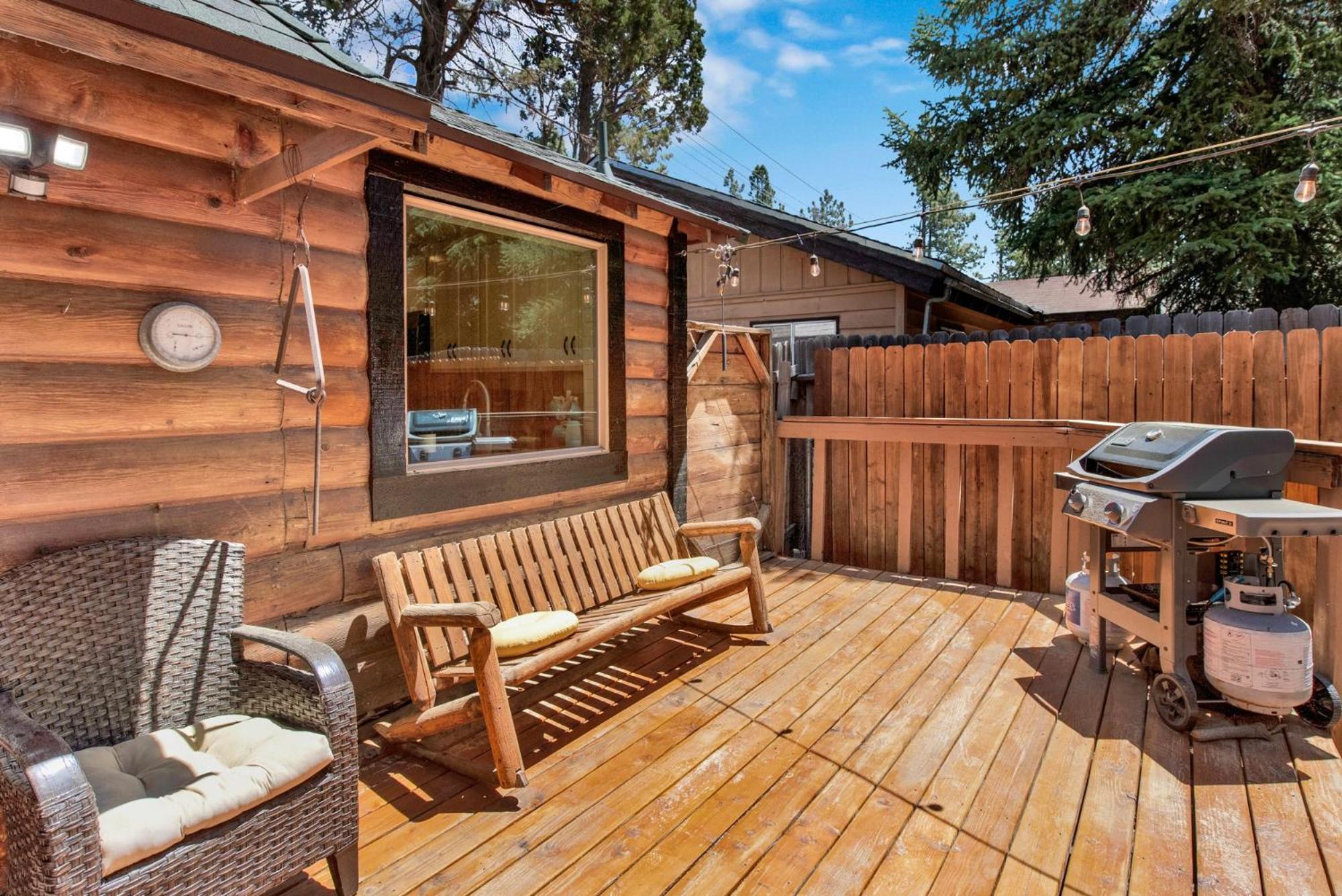 Maltby modern log cabin #2307