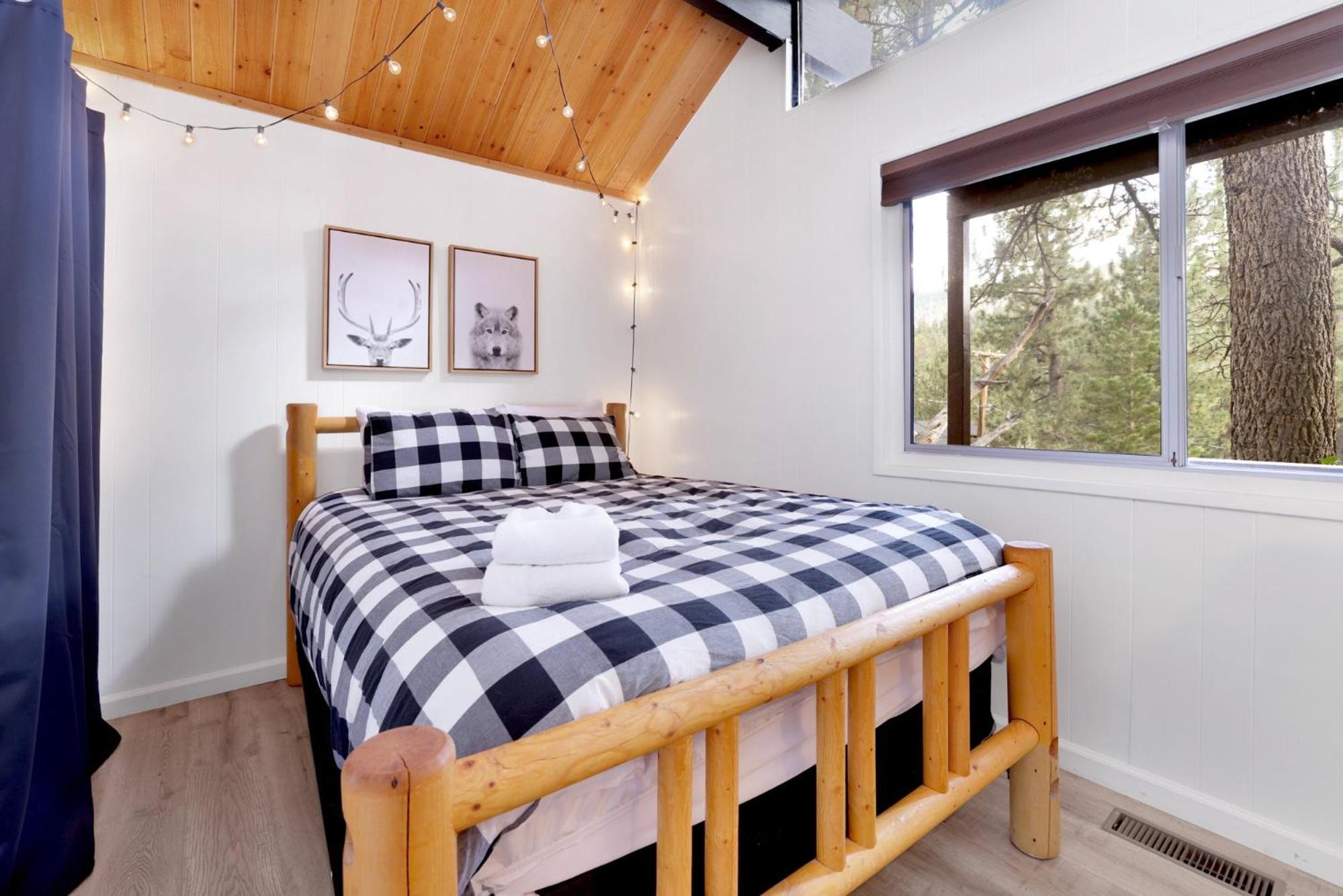 Tomeny cabin #2338