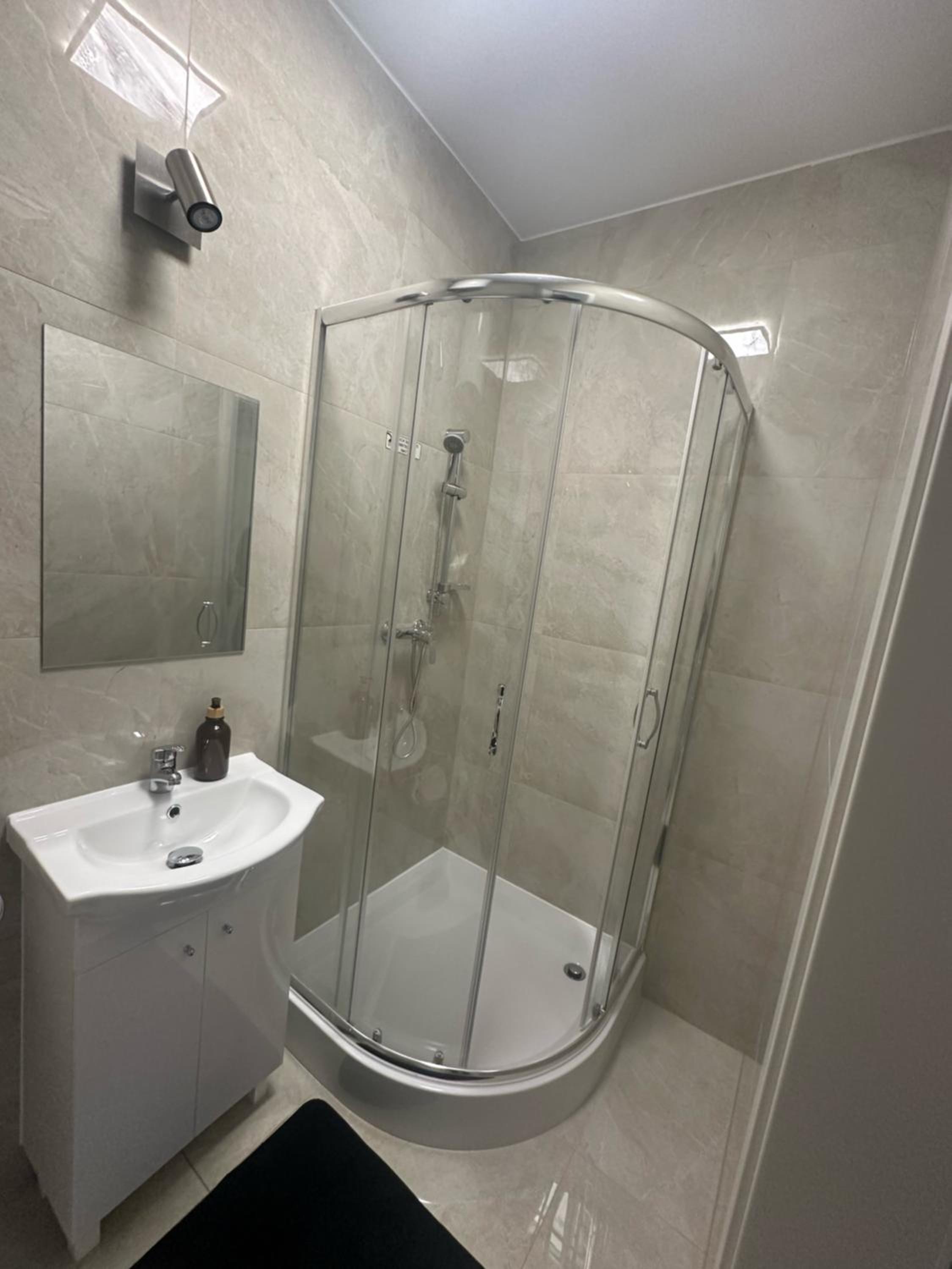 DATRI Petite Suite 9