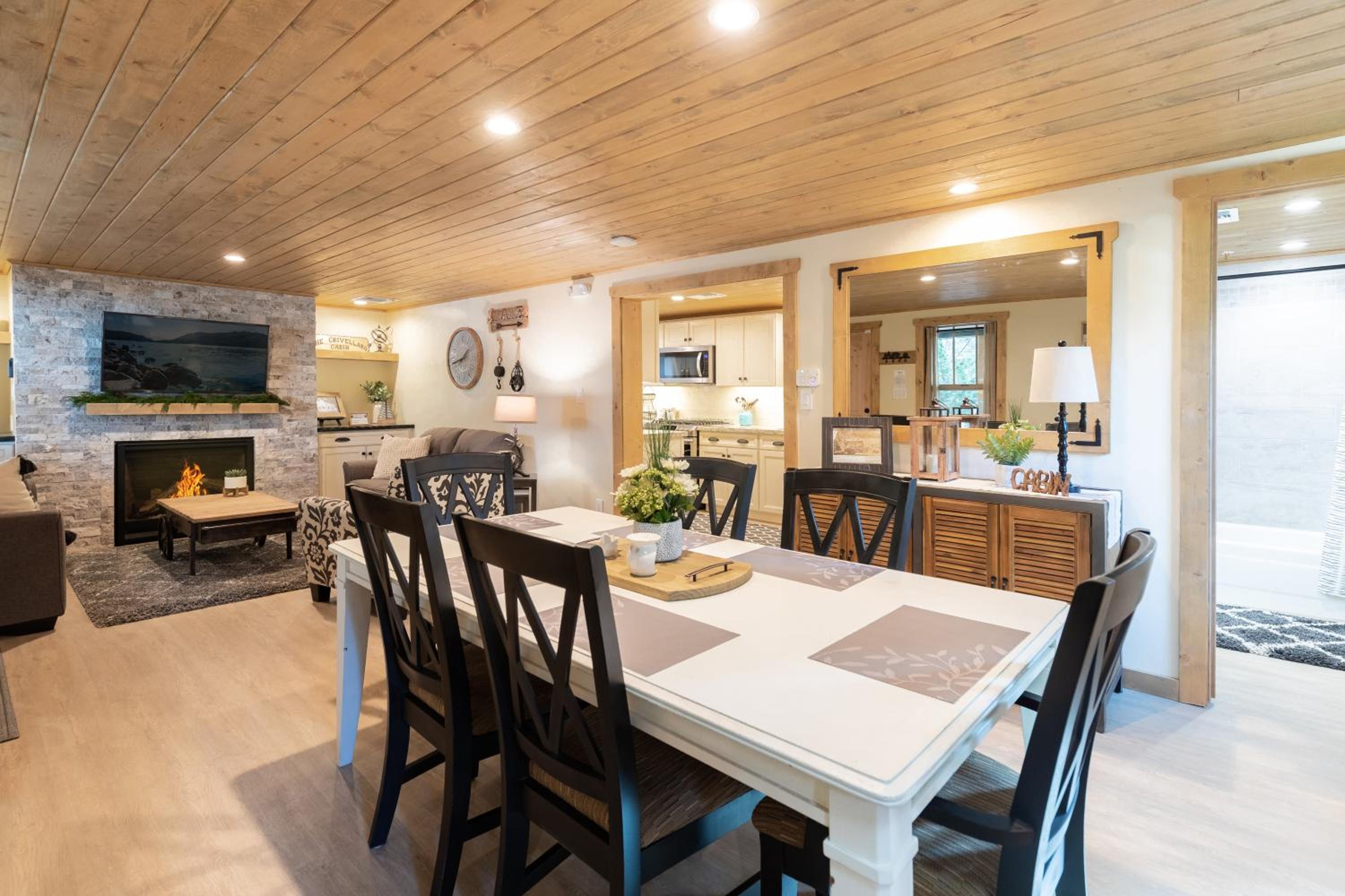 Sunny forest cottage #1924