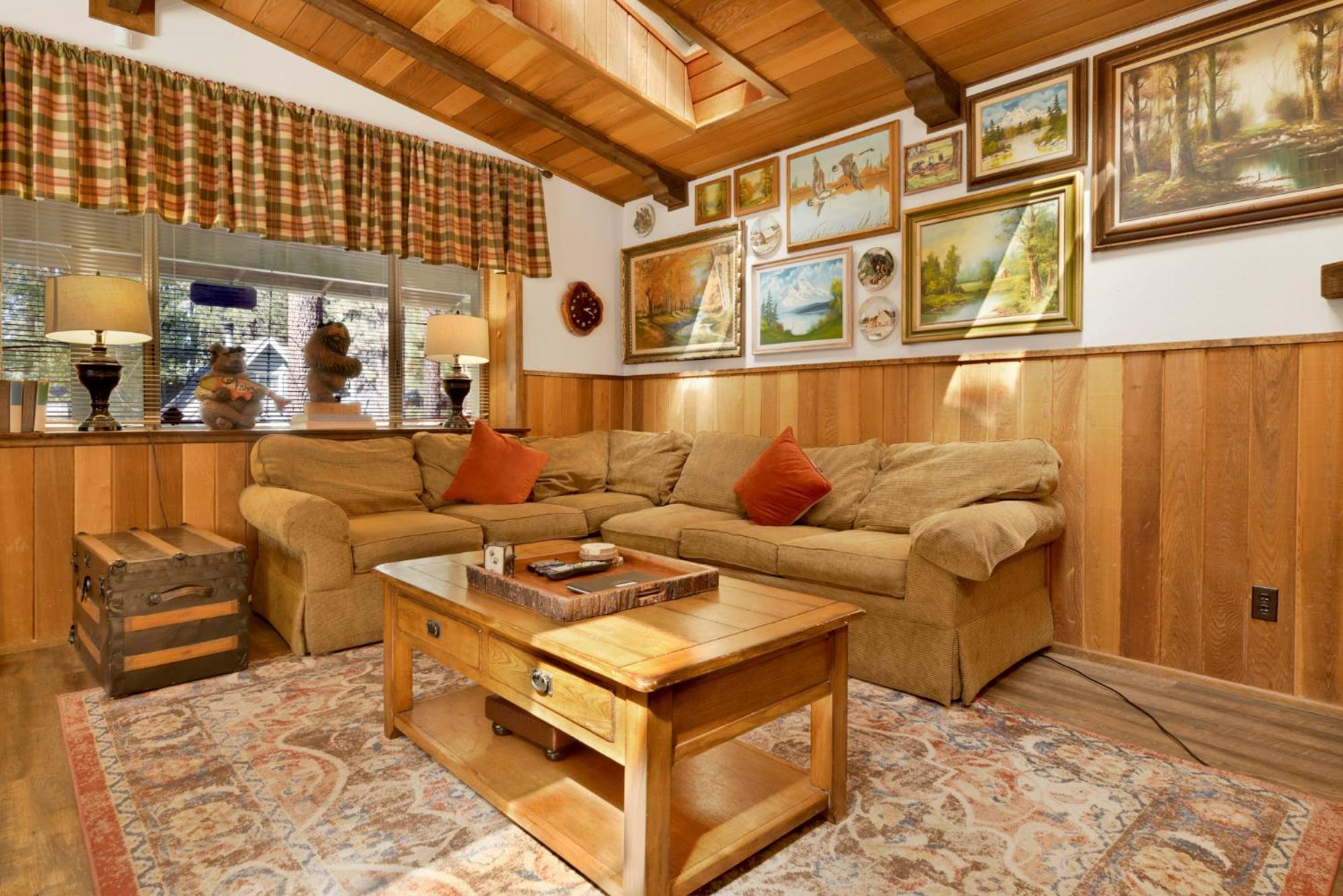 Moonridge cottage #1817 view 3