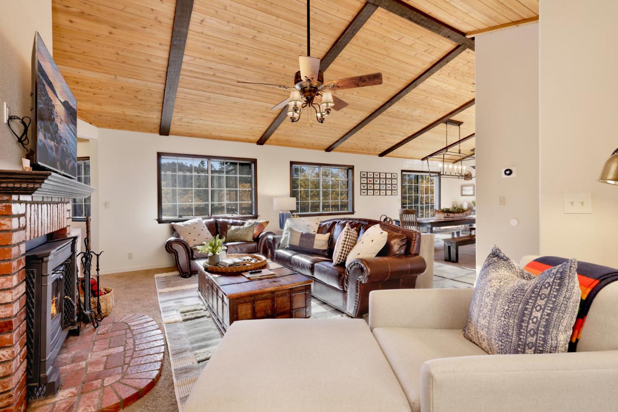 Slope view chalet #2076