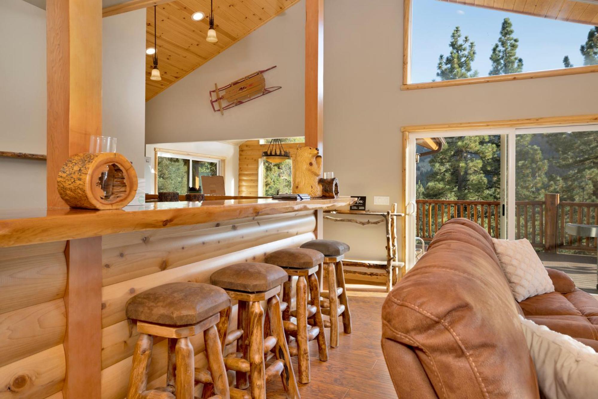Silver tip chalet #2141